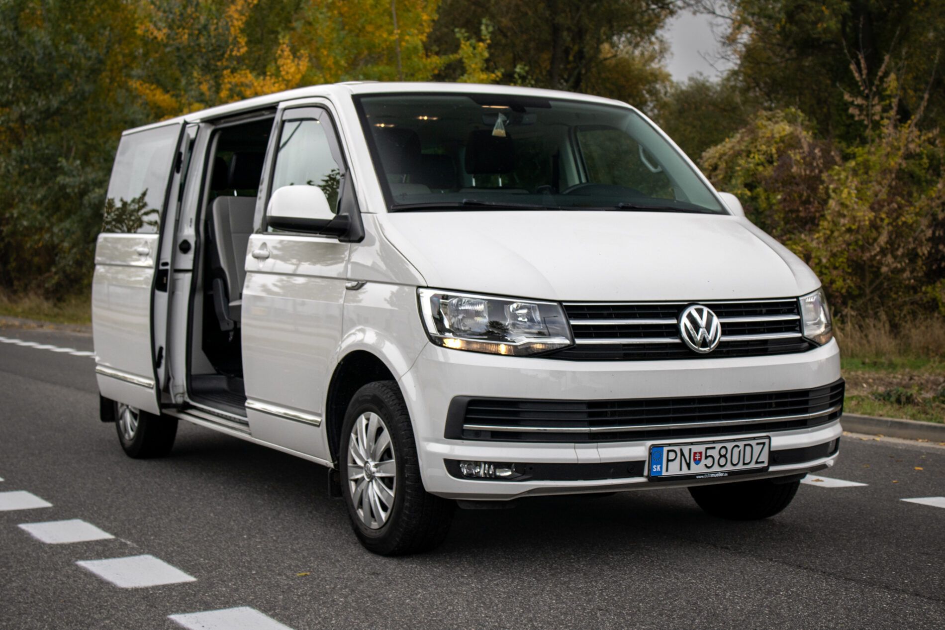 Volkswagen Caravelle - fotka 4