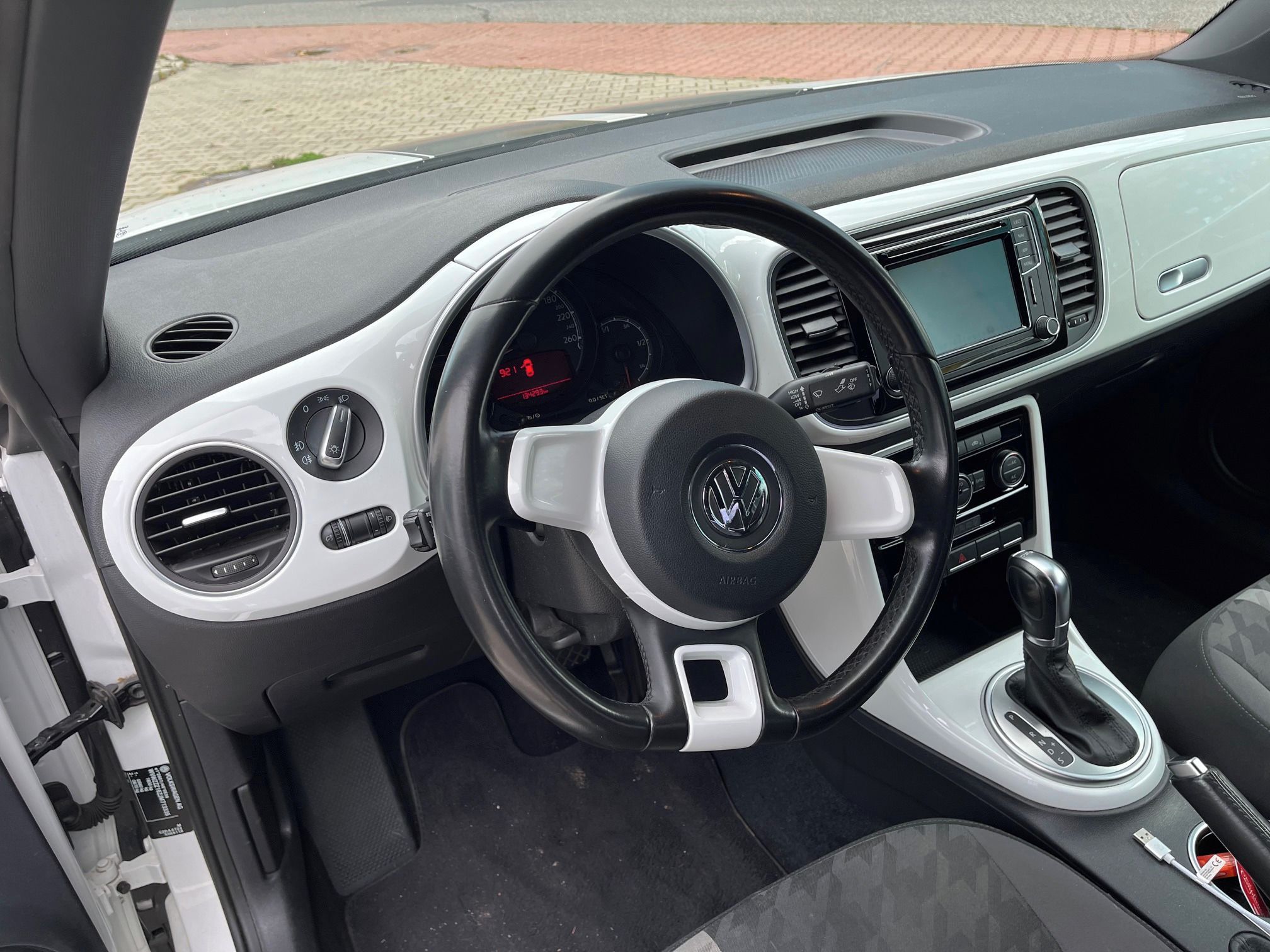 Volkswagen Beetle, 1.4 TSI - Servisováno - fotka 5