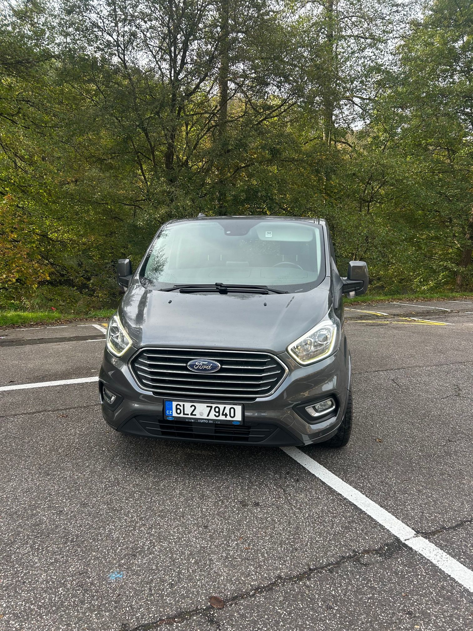 Ford Tourneo Custom, 2,0 EcoBlue Hybrid 96Kw/ 130K, - fotka 2