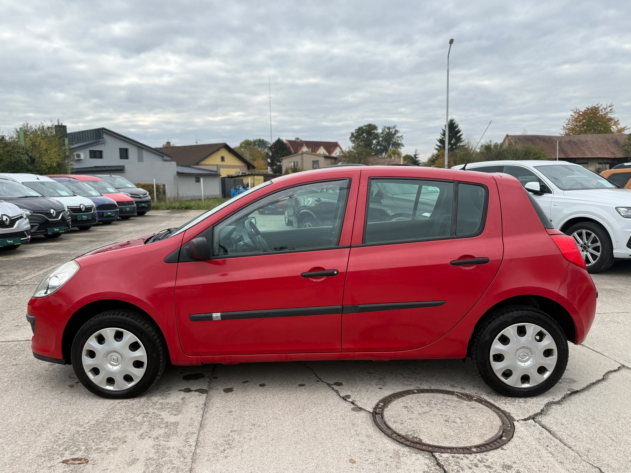 Renault Clio, 1.2 i 55 kW - fotka 3