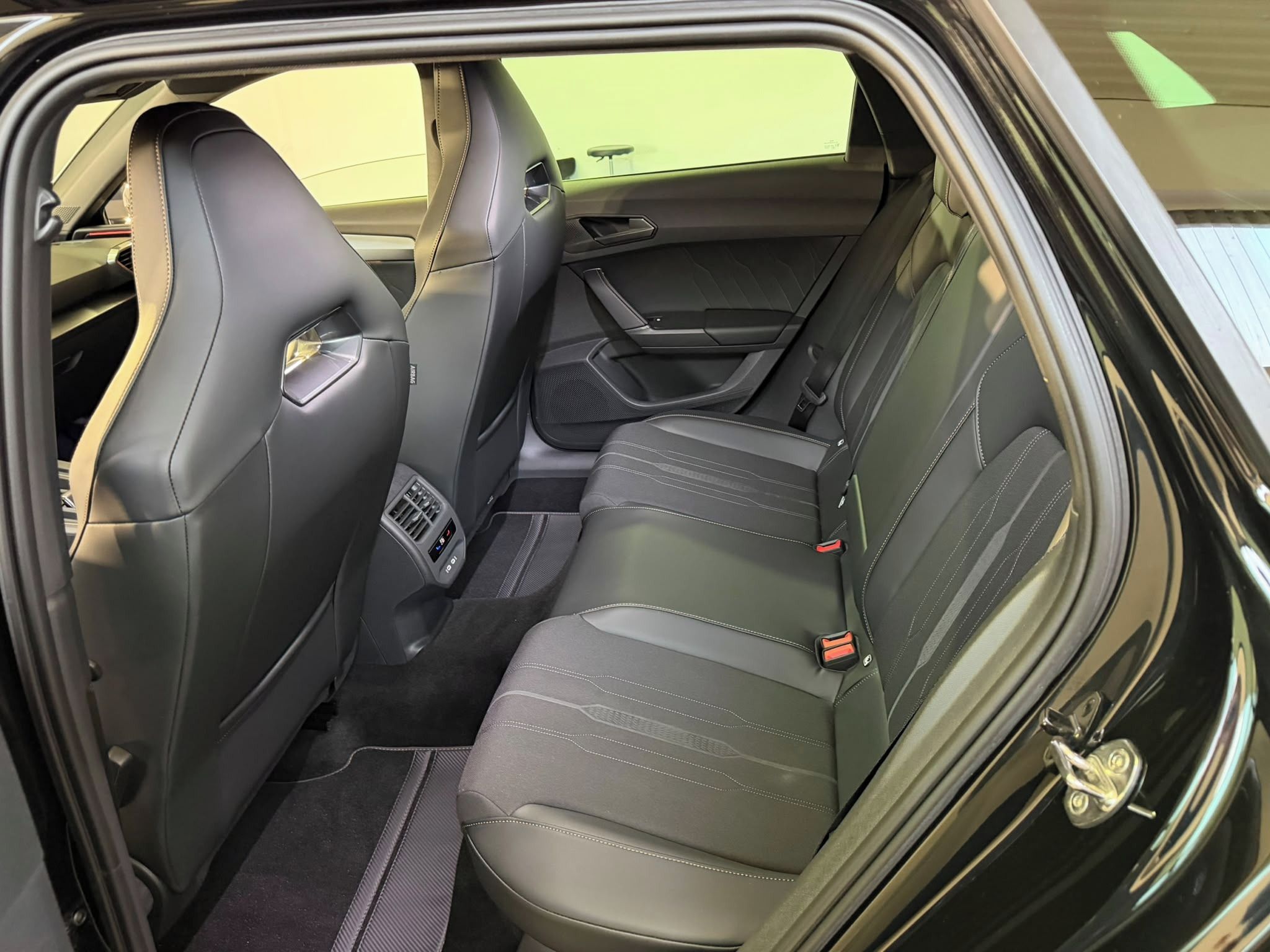 Seat Leon, CUPRA LEON VZ310 4x4 228KW - fotka 6
