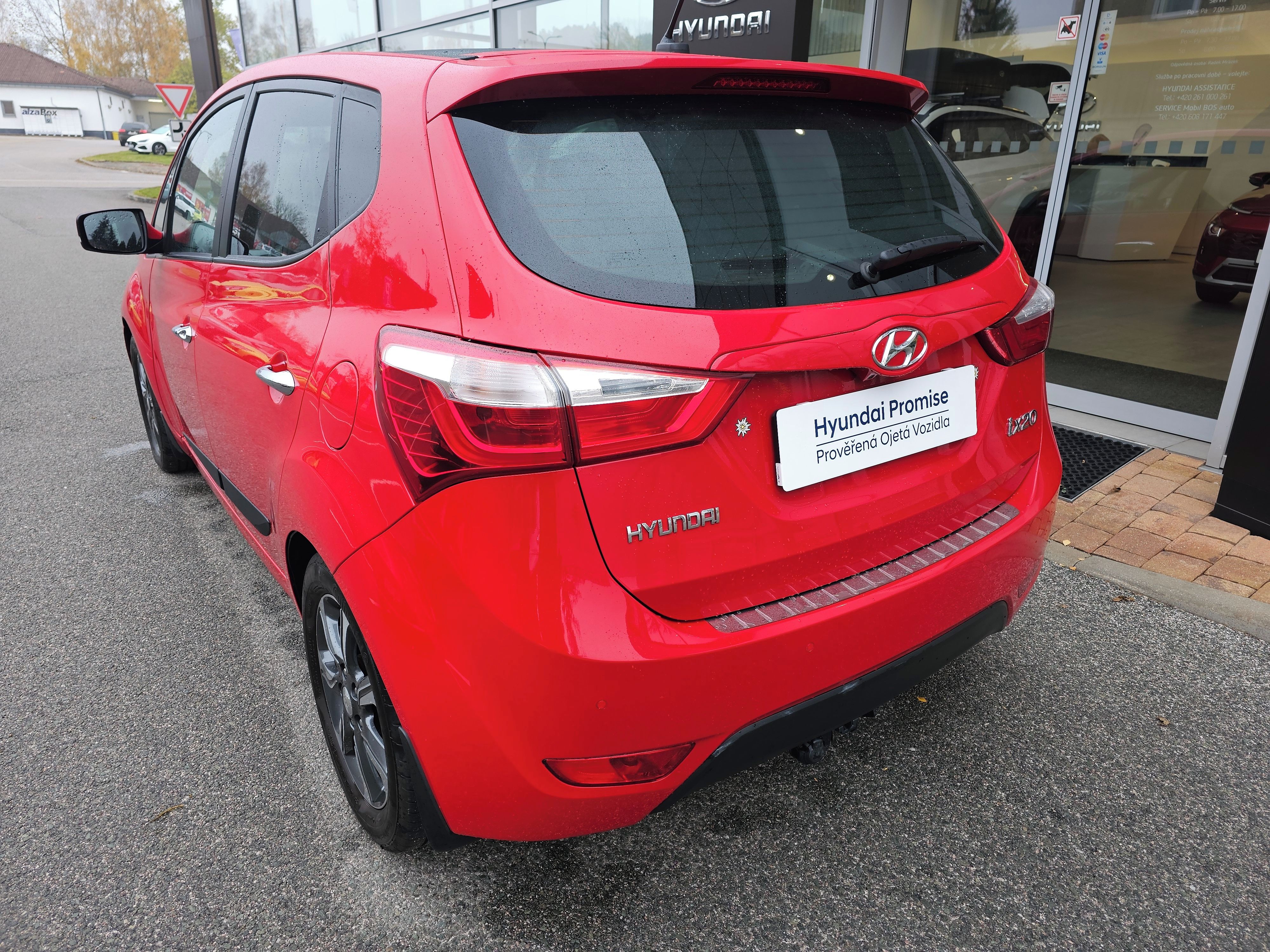 Hyundai ix20, 1,6i ,PREMIUM,PANORAMA,Navi,TZ - fotka 3