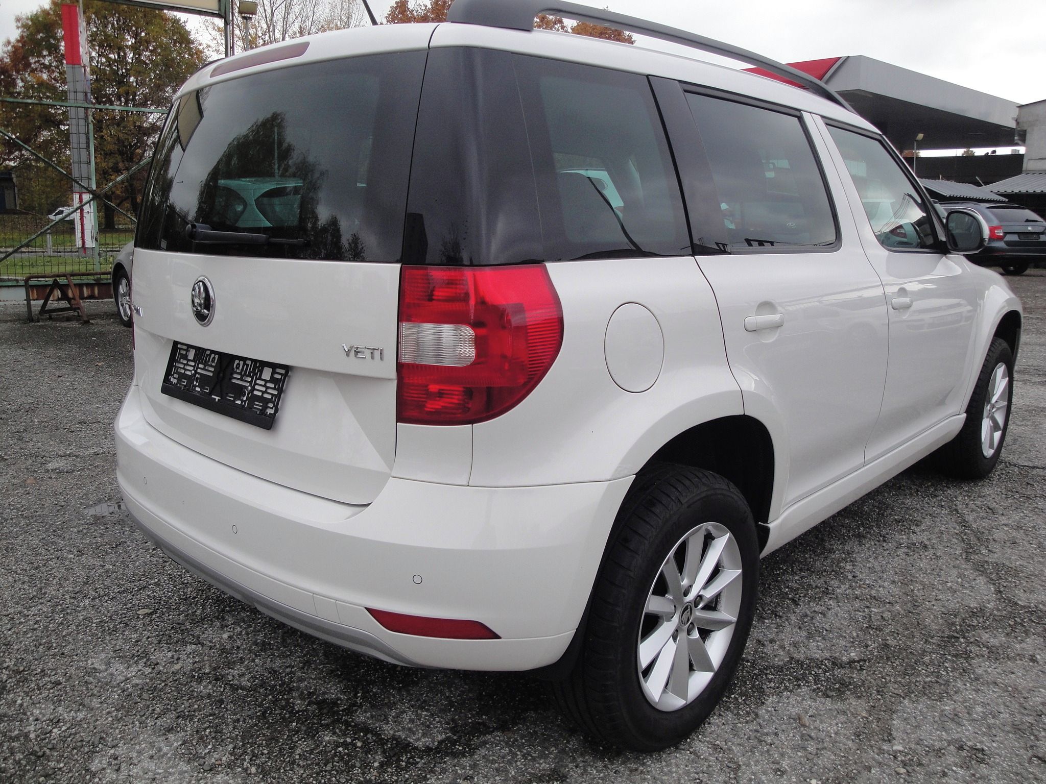 Škoda Yeti, 1.2 81kw Tažné 6-Rych KRASAVEC - fotka 5