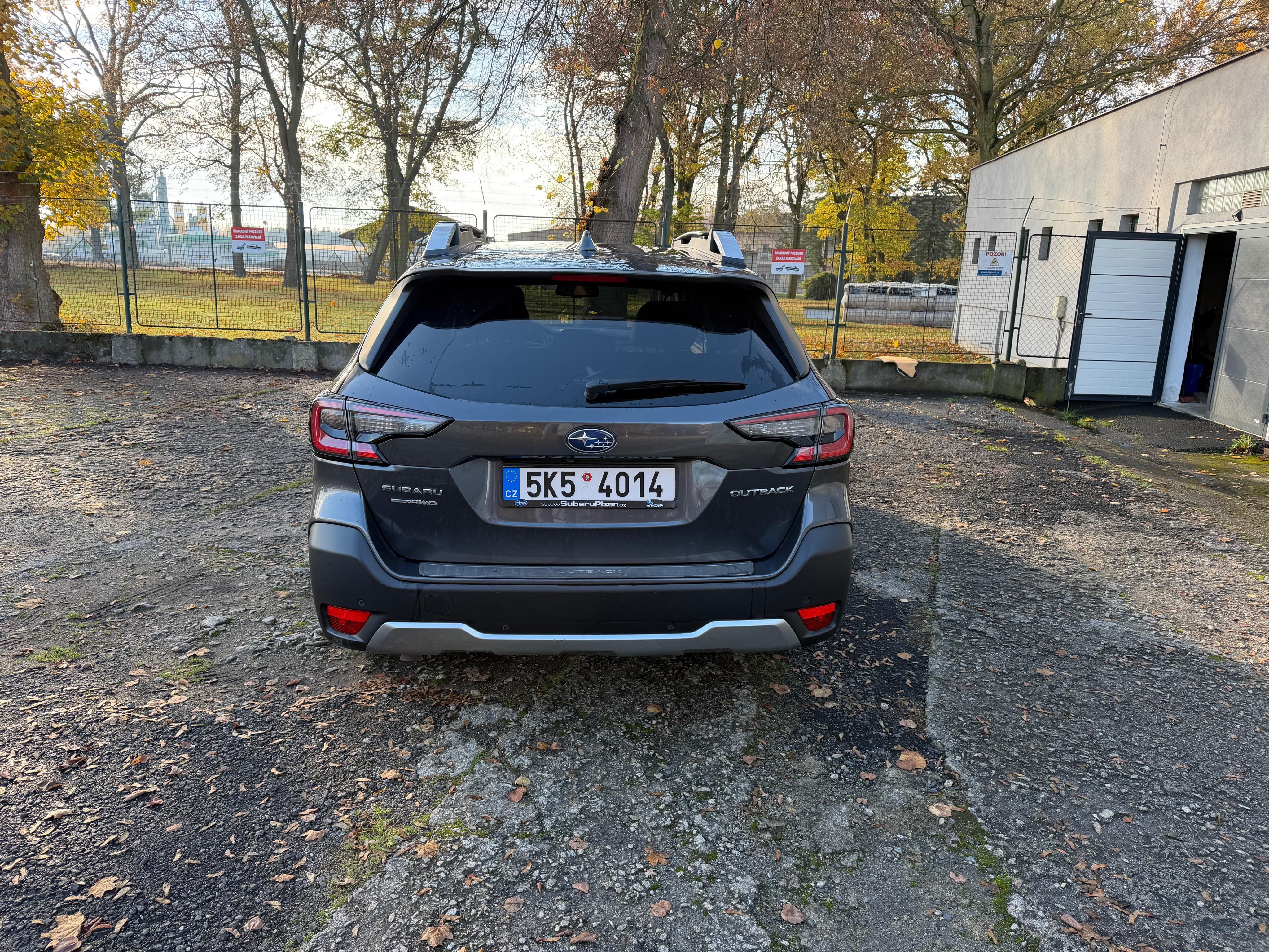 Subaru Outback, Touring 2,5 - fotka 5