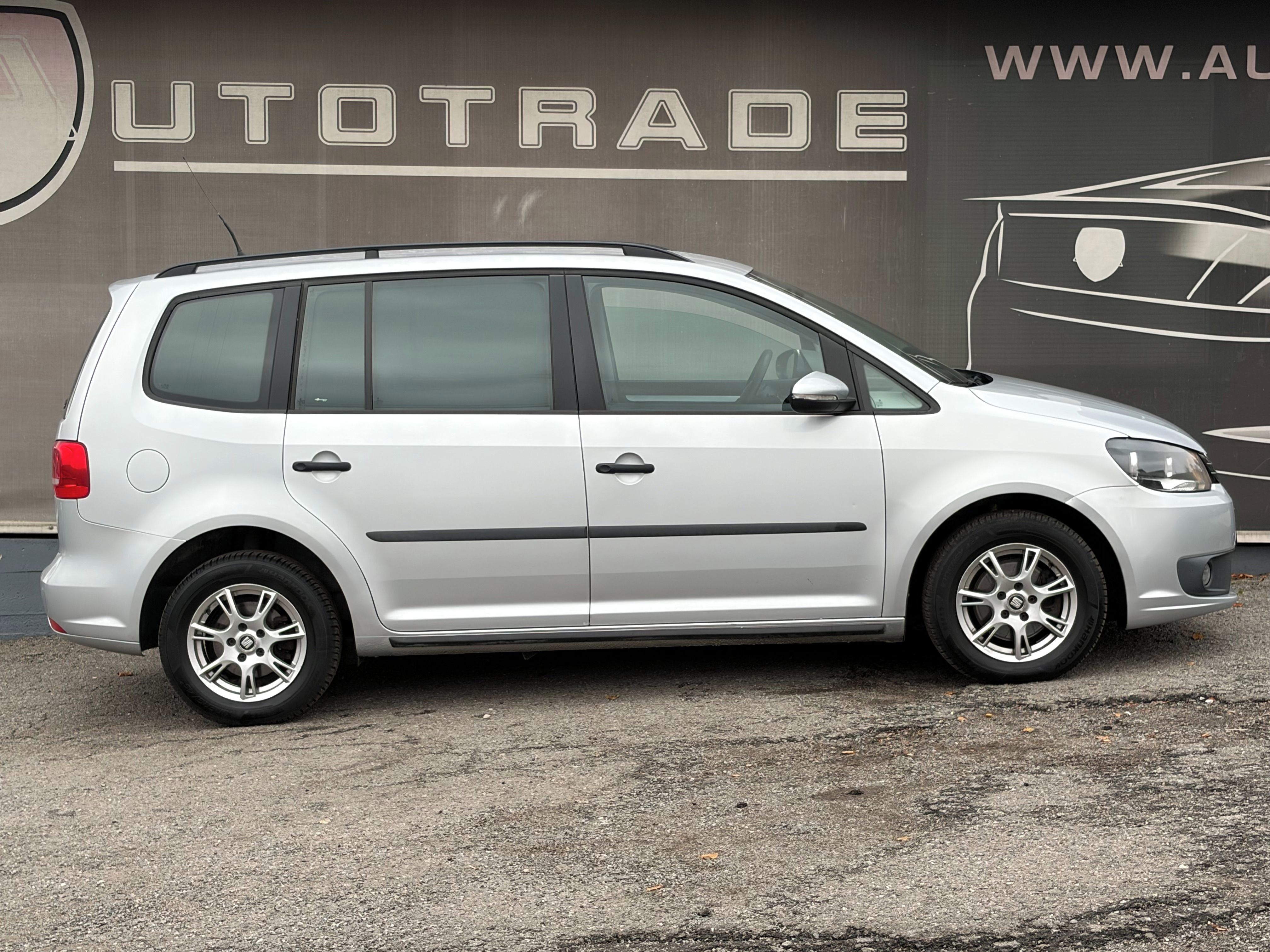 Volkswagen Touran, 1.6TDi 77kW, KLIMA, ALU - fotka 5