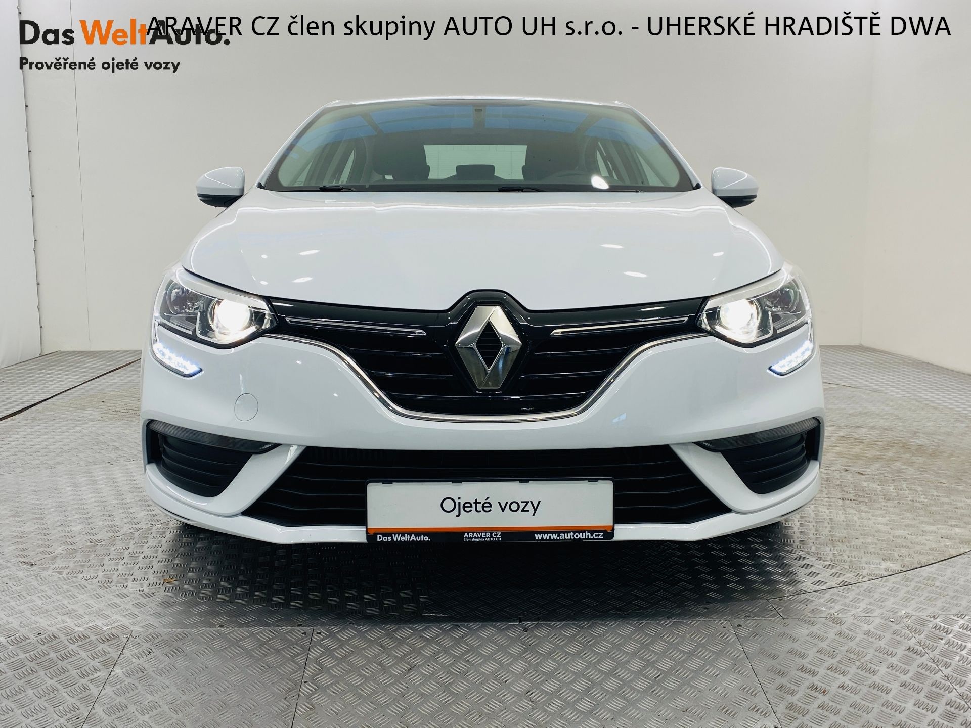 Renault Mégane, 1.3 TCe 85 kW 1. maj. ČR - fotka 4