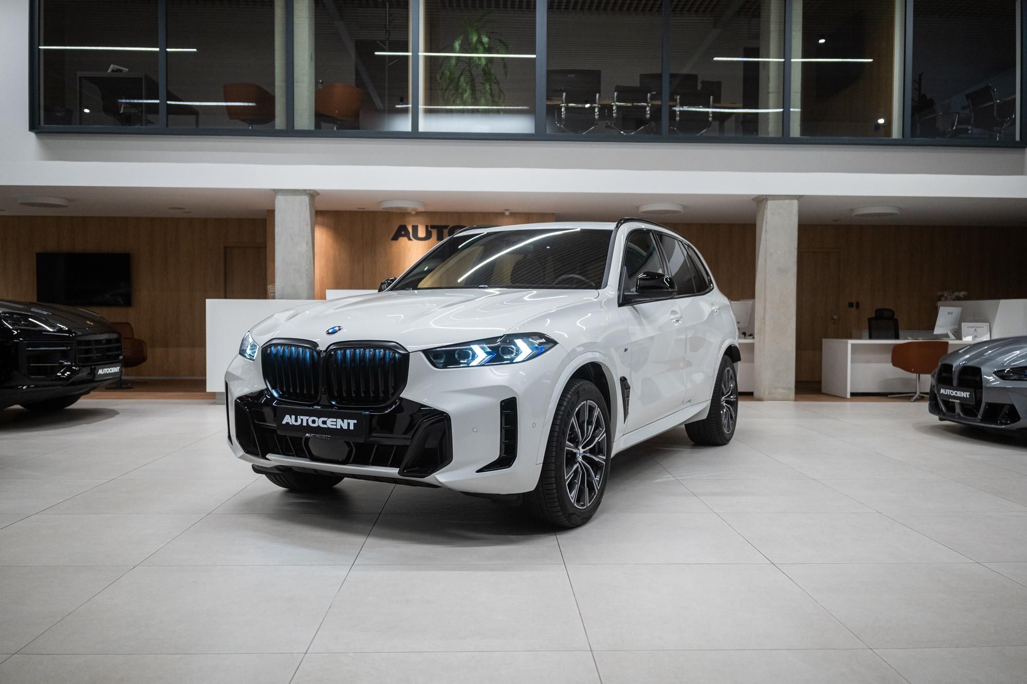 BMW X5, M30xD 210KW NEZÁVISLÉ MASÁŽ TZ - fotka 2