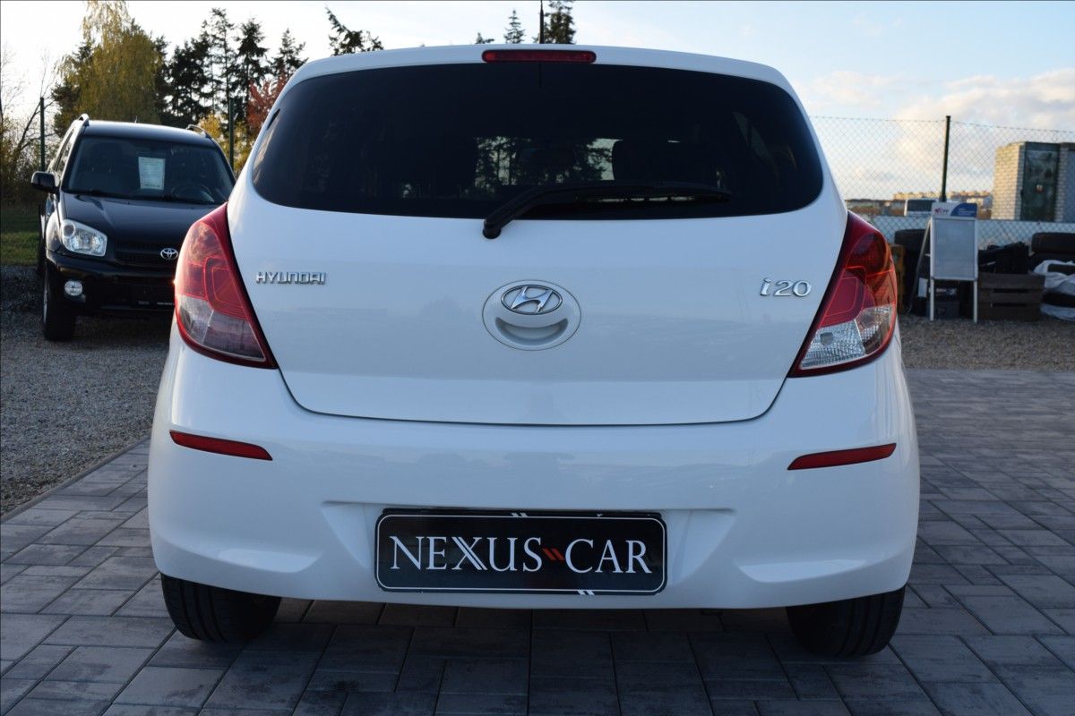 Hyundai i20, 1,3 i MPI PO SERVISE 2X ALU - fotka 6