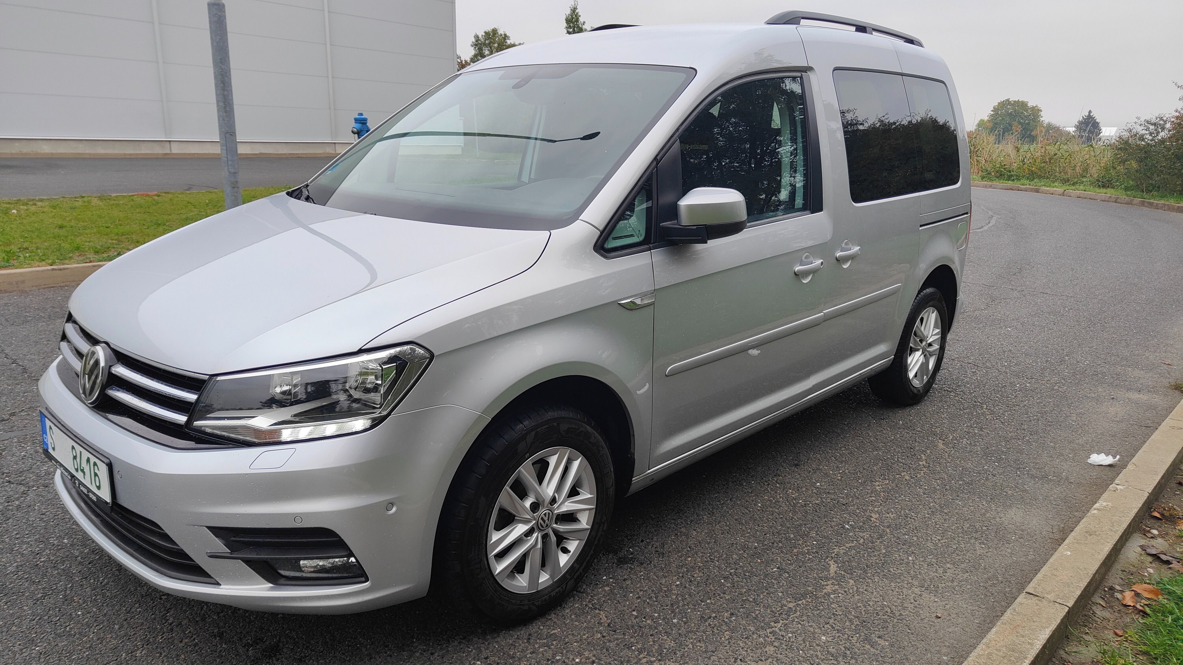 Volkswagen Caddy, 2.0TDi DSG, 5 míst, servis, su