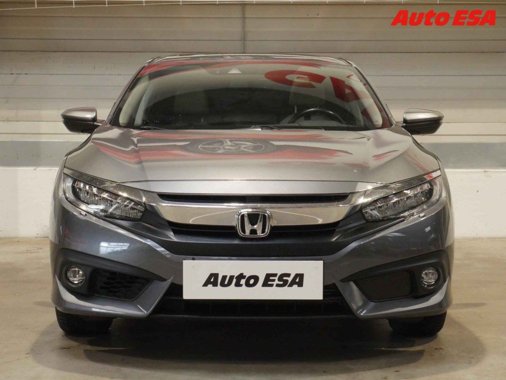 Honda Civic, 1.5VTEC Turbo,servis.kniha - fotka 2