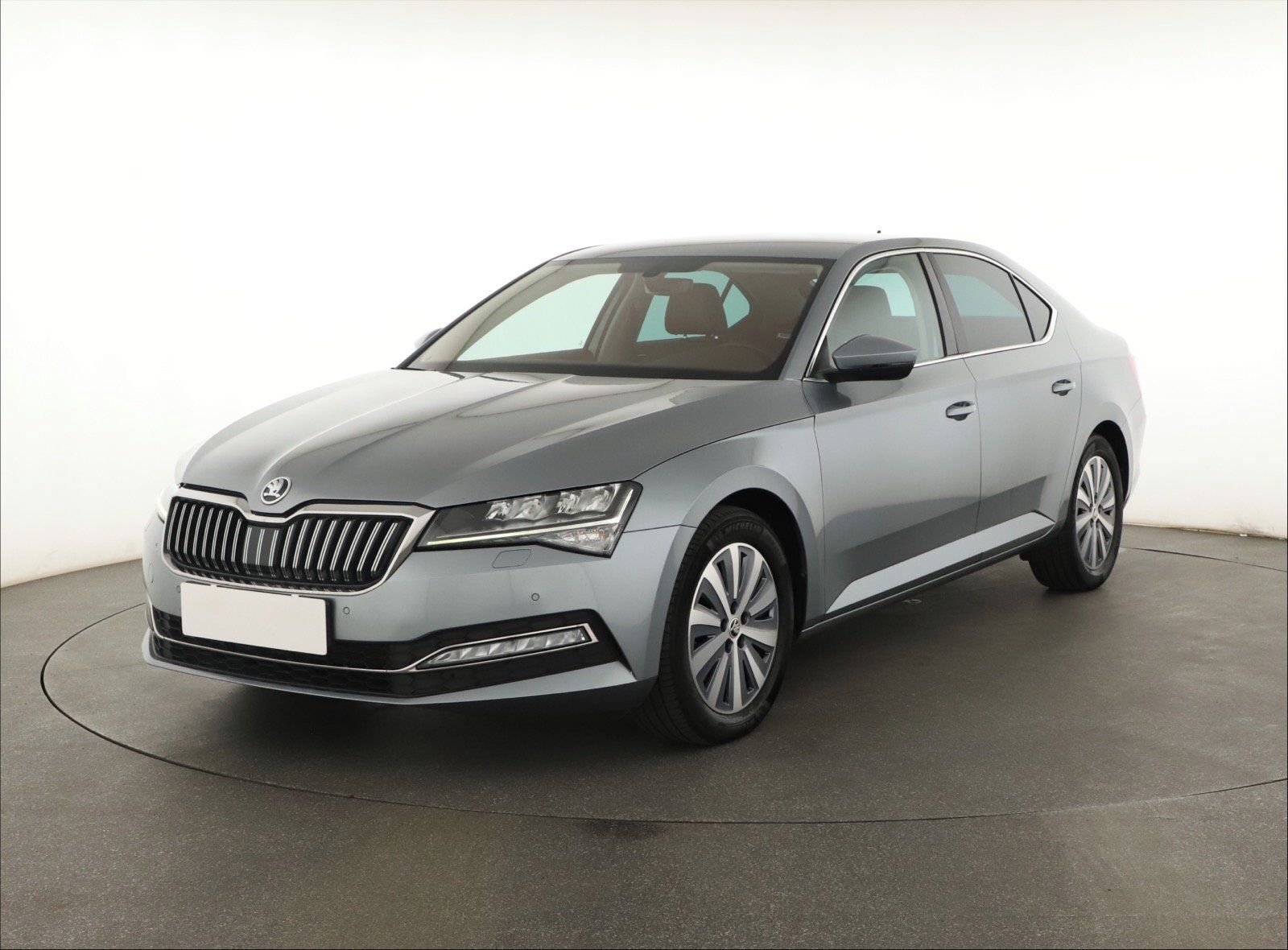 Škoda Superb, 2.0 TDI, Style, Automat, Kůže - fotka 2