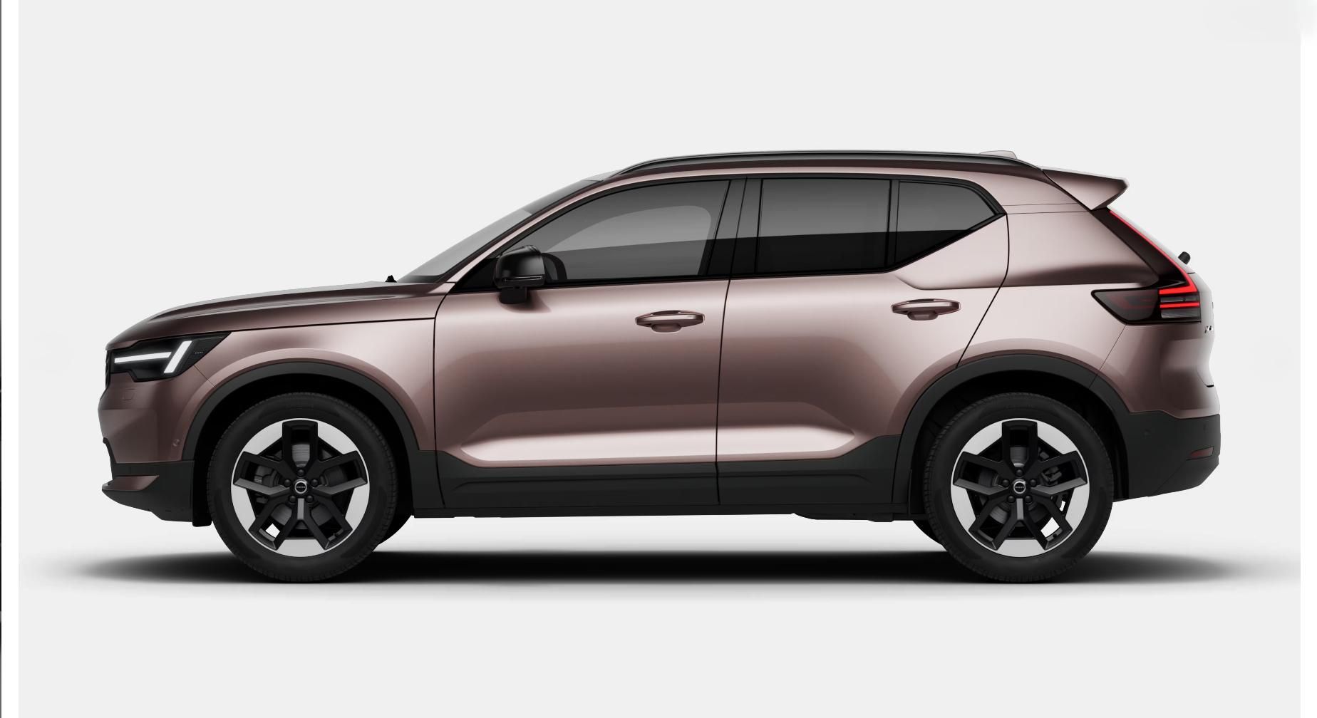 Volvo XC40, B3 PLUS AUT - fotka 2