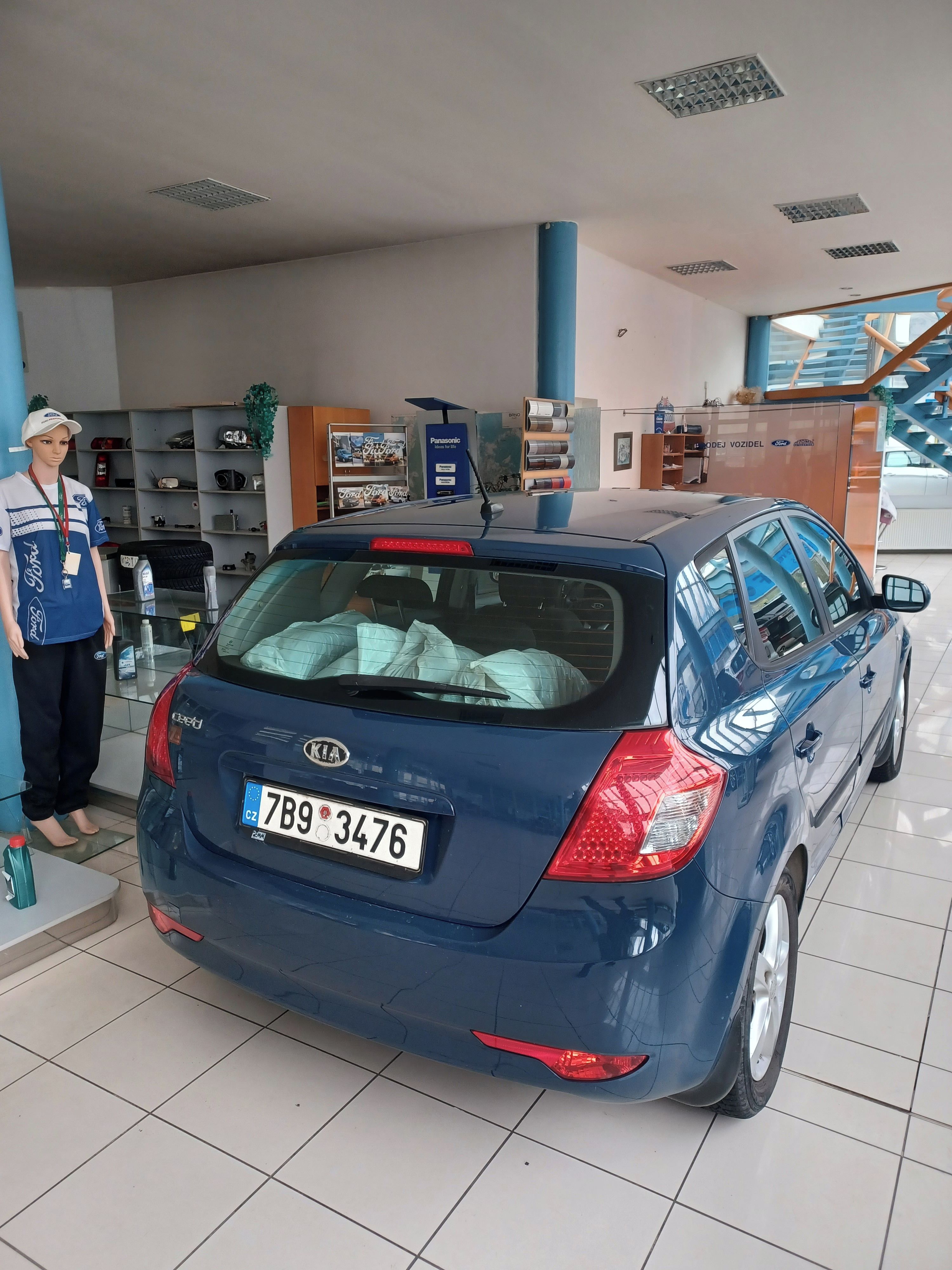 Kia Cee´d, 1majitel ,pravidelný servis - fotka 5
