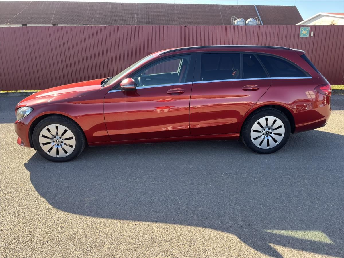 Mercedes-Benz Třídy C, 2,1 250d 150KW 4MATIC LED DPH - fotka 4