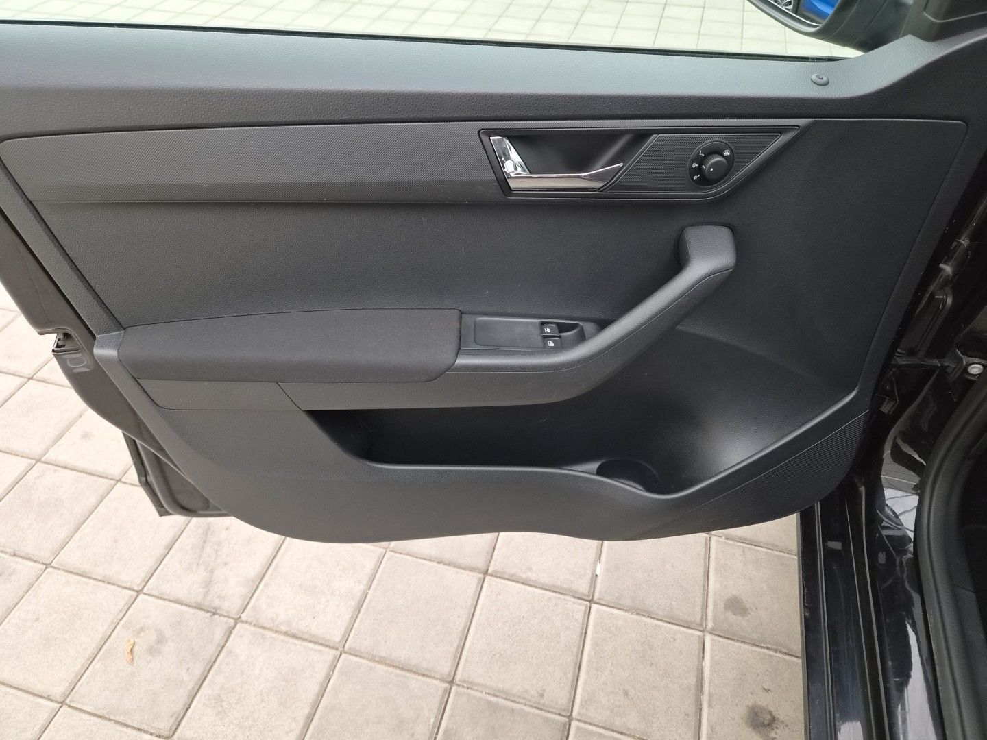 Škoda Fabia, 1,0TSI 81kW Ambition Plus - fotka 6