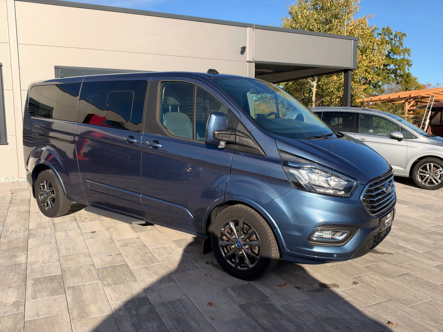 Ford Tourneo Custom, Titanium 2.0TDCi 96kW L2 - fotka 3