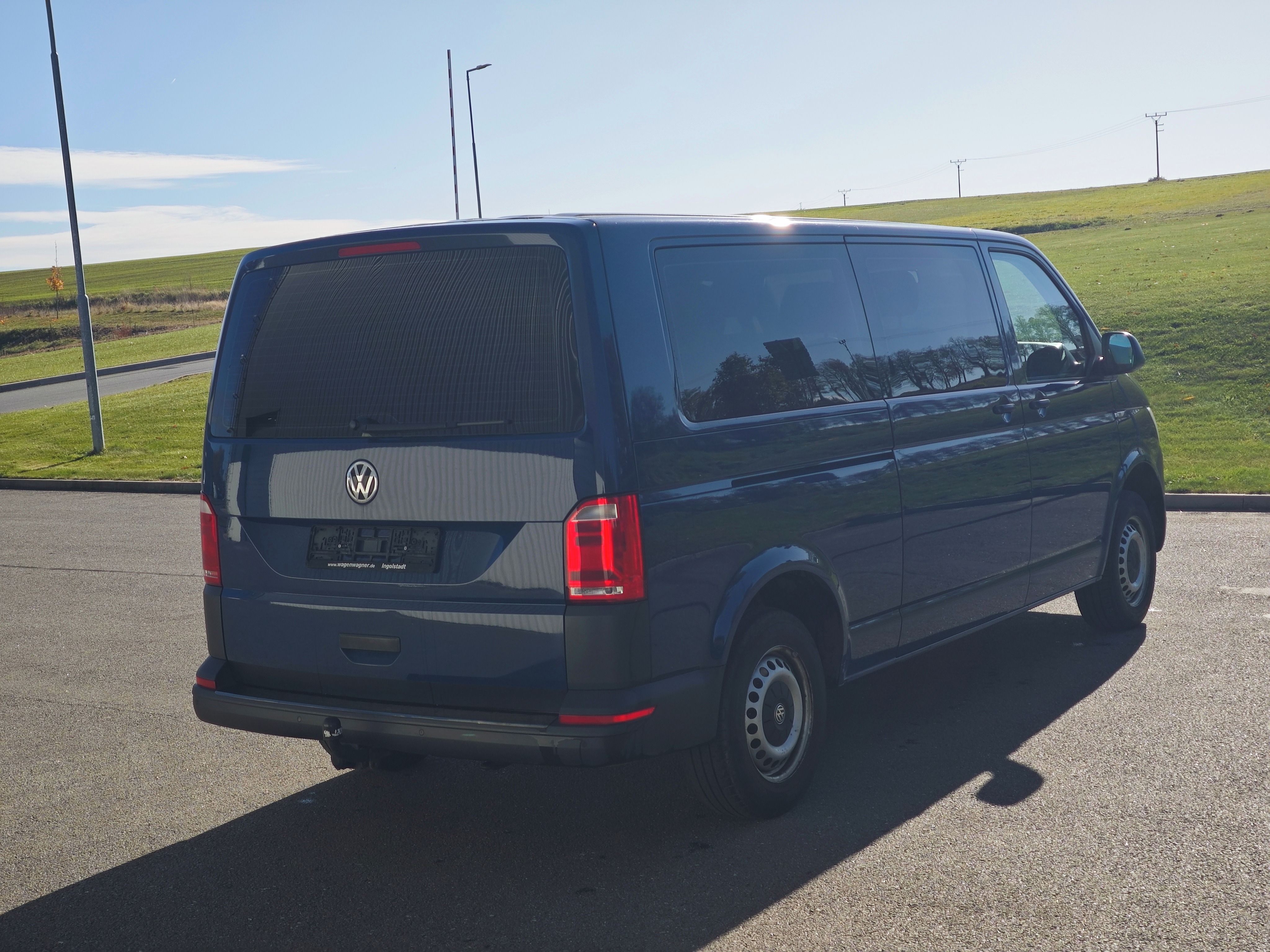 Volkswagen Transporter, Long 8míst tažné - fotka 5