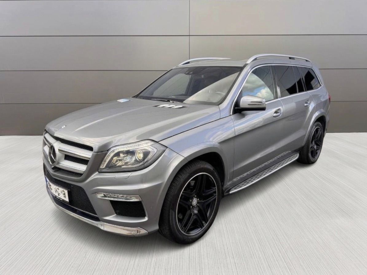 Mercedes-Benz GL, 350 CDi AMG DESIGNO ČR 1 Maj - fotka 2
