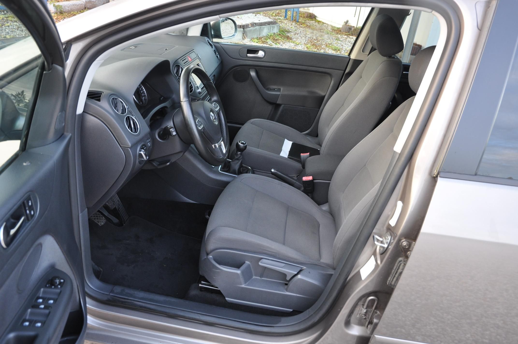 Volkswagen Golf Plus, 2.0TDi 103kW Comfort - fotka 6