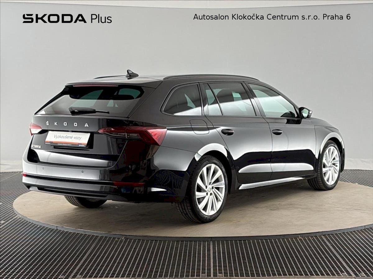Škoda Octavia, TDI110 kW Style Plus 7DSG - fotka 2