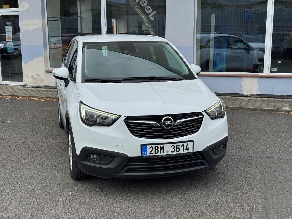 Opel Crossland X, 1,2T (83k) 5MT - fotka 2