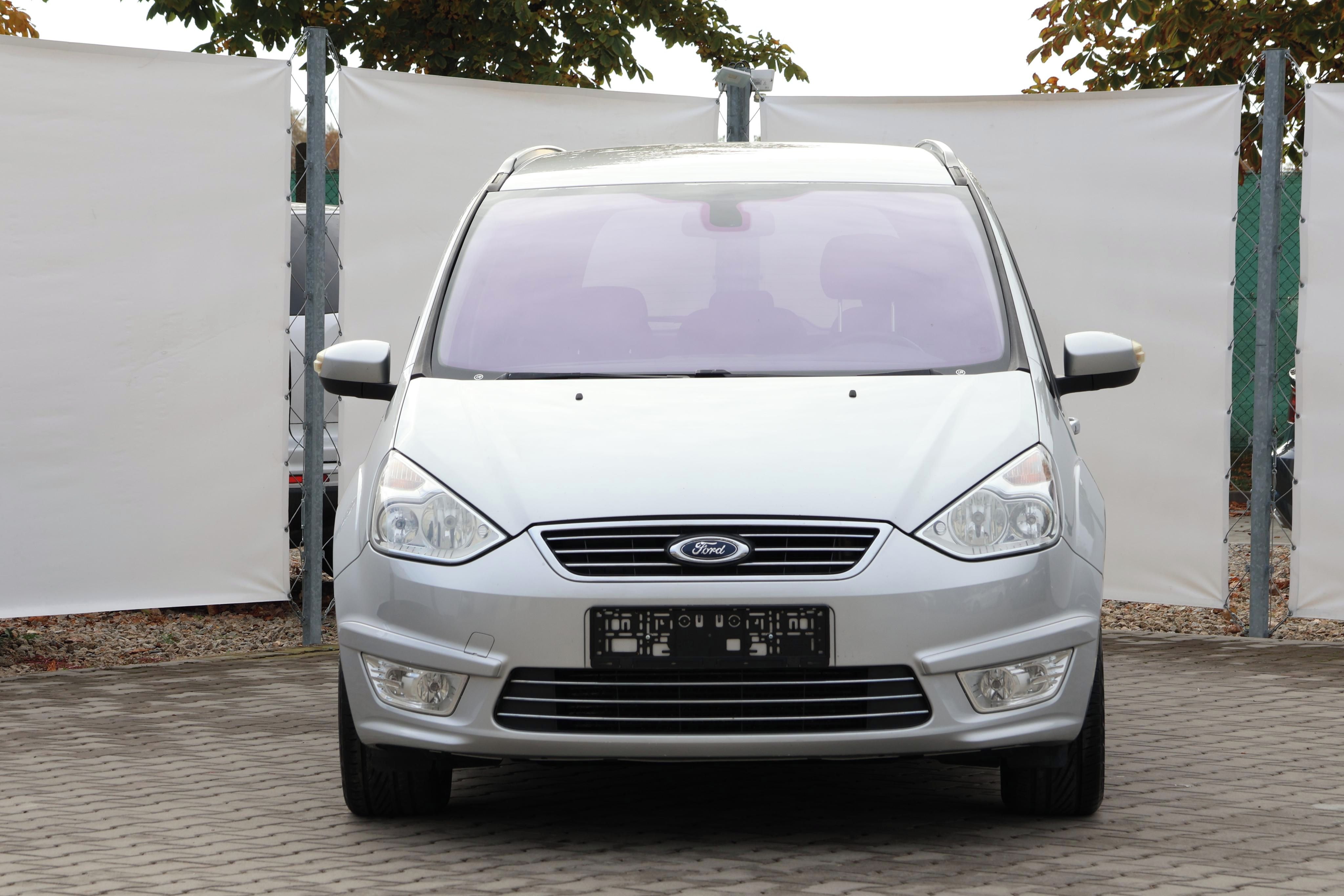 Ford Galaxy, 2.2TDCI 147kW 7Míst Manuál TOP - fotka 2