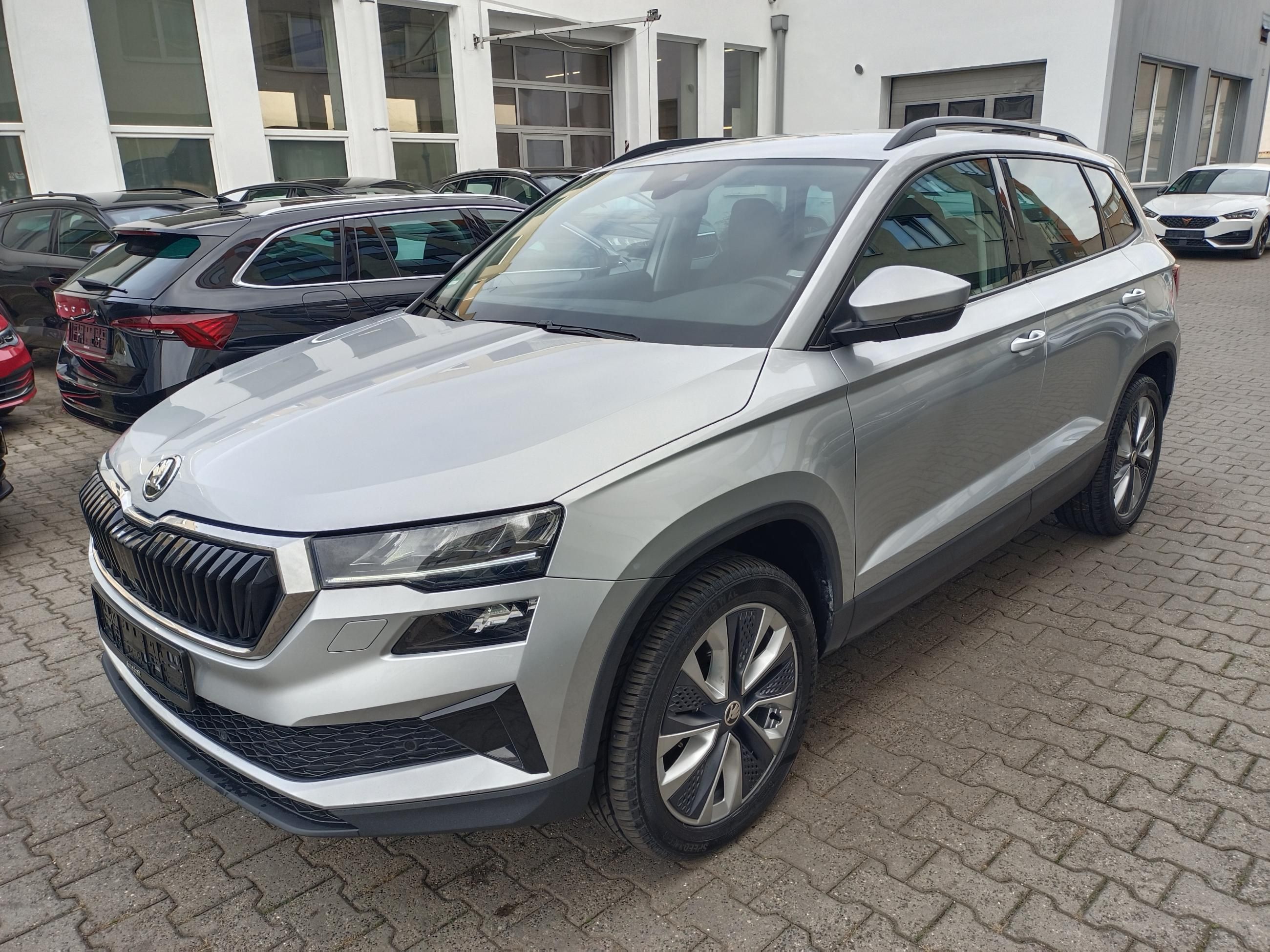 Škoda Karoq, 2.0 TDI 110kW 4x4 DSG / Tažné - fotka 3