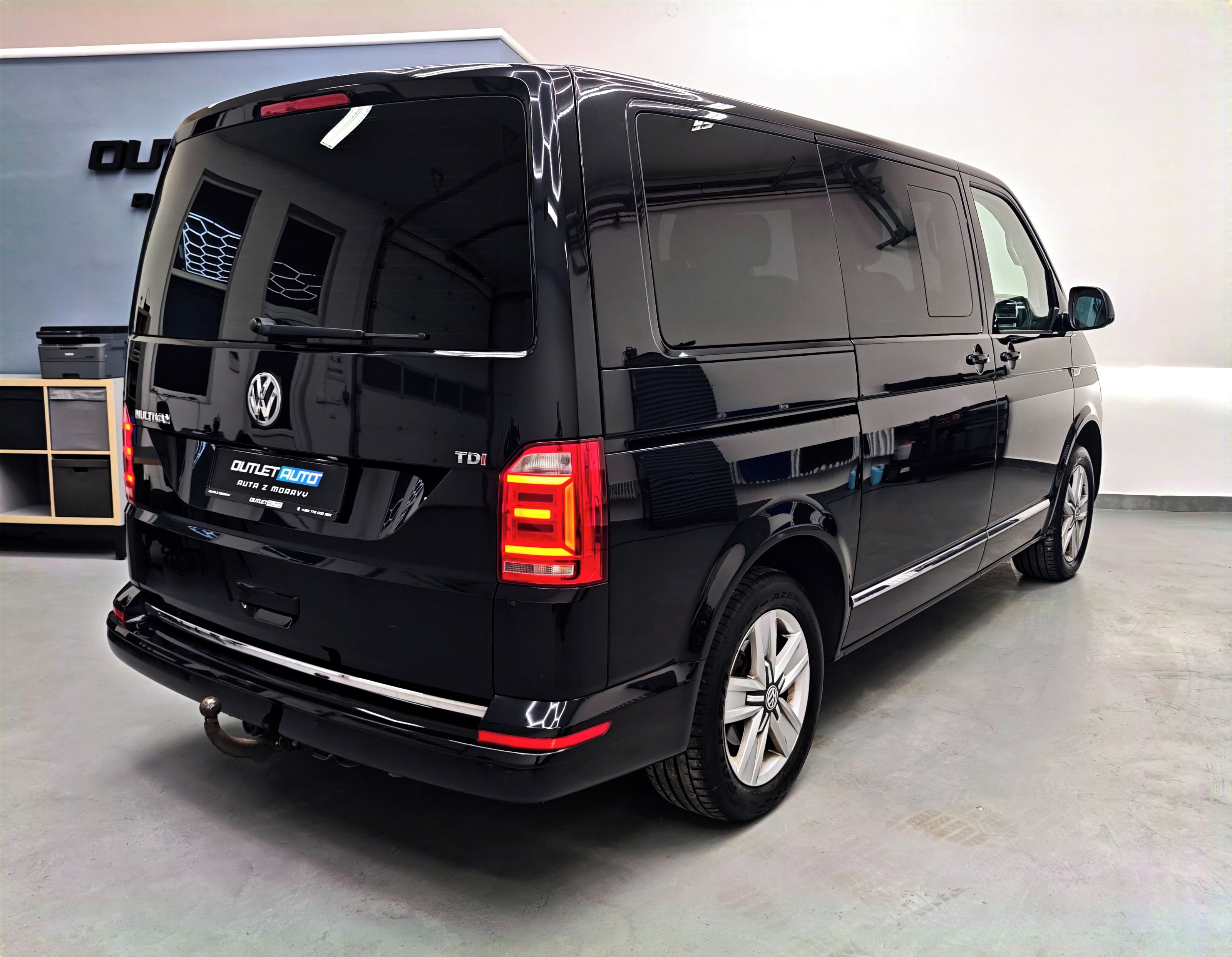 Volkswagen Multivan, 2.0 TDI 110KW,DSG,HIGLINE, LED - fotka 4