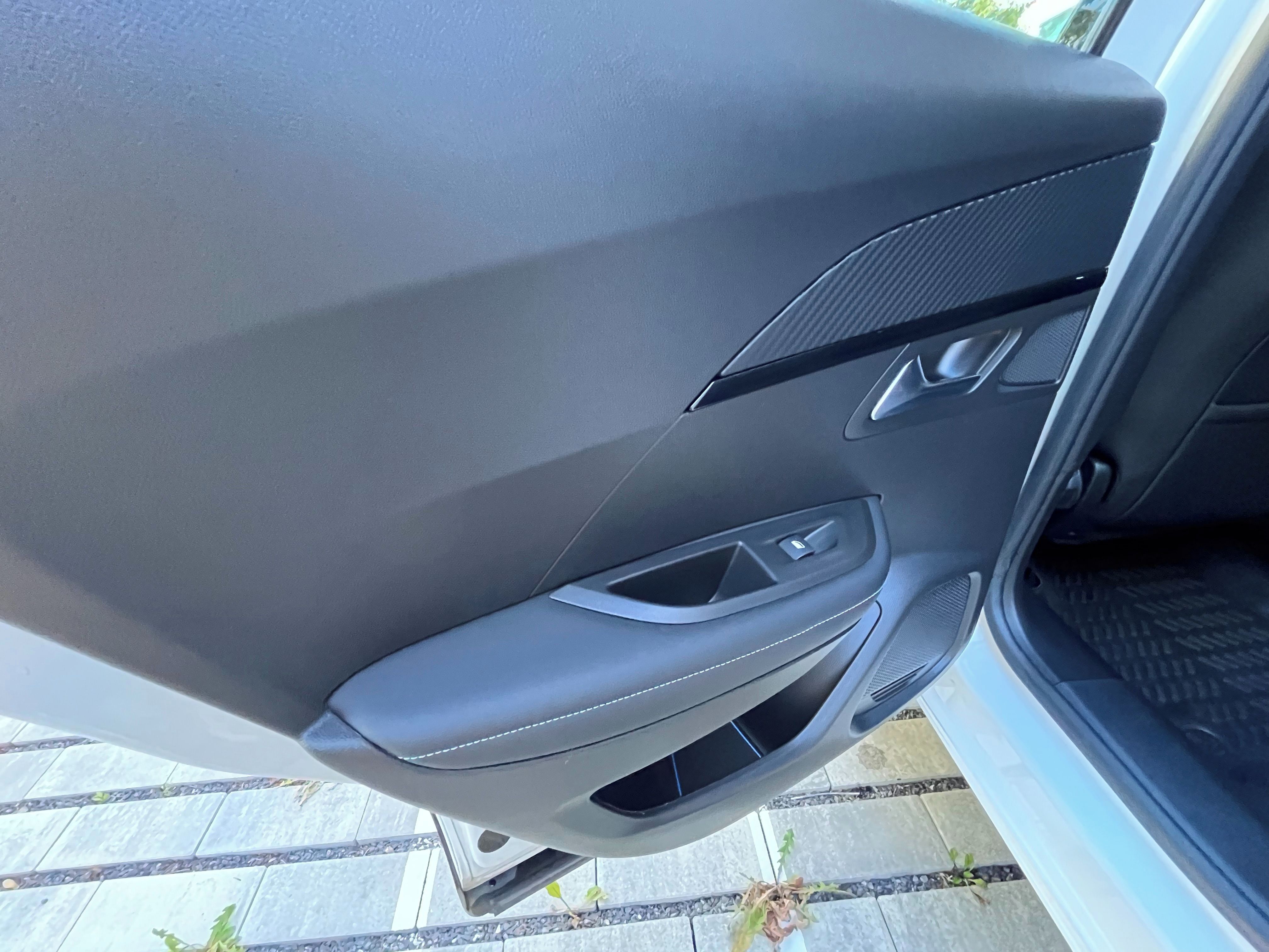 Peugeot 2008 - fotka 6
