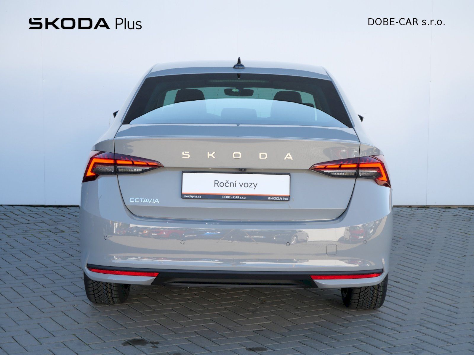 Škoda Octavia, Exlusive Selection DSG 2.0TDI - fotka 6