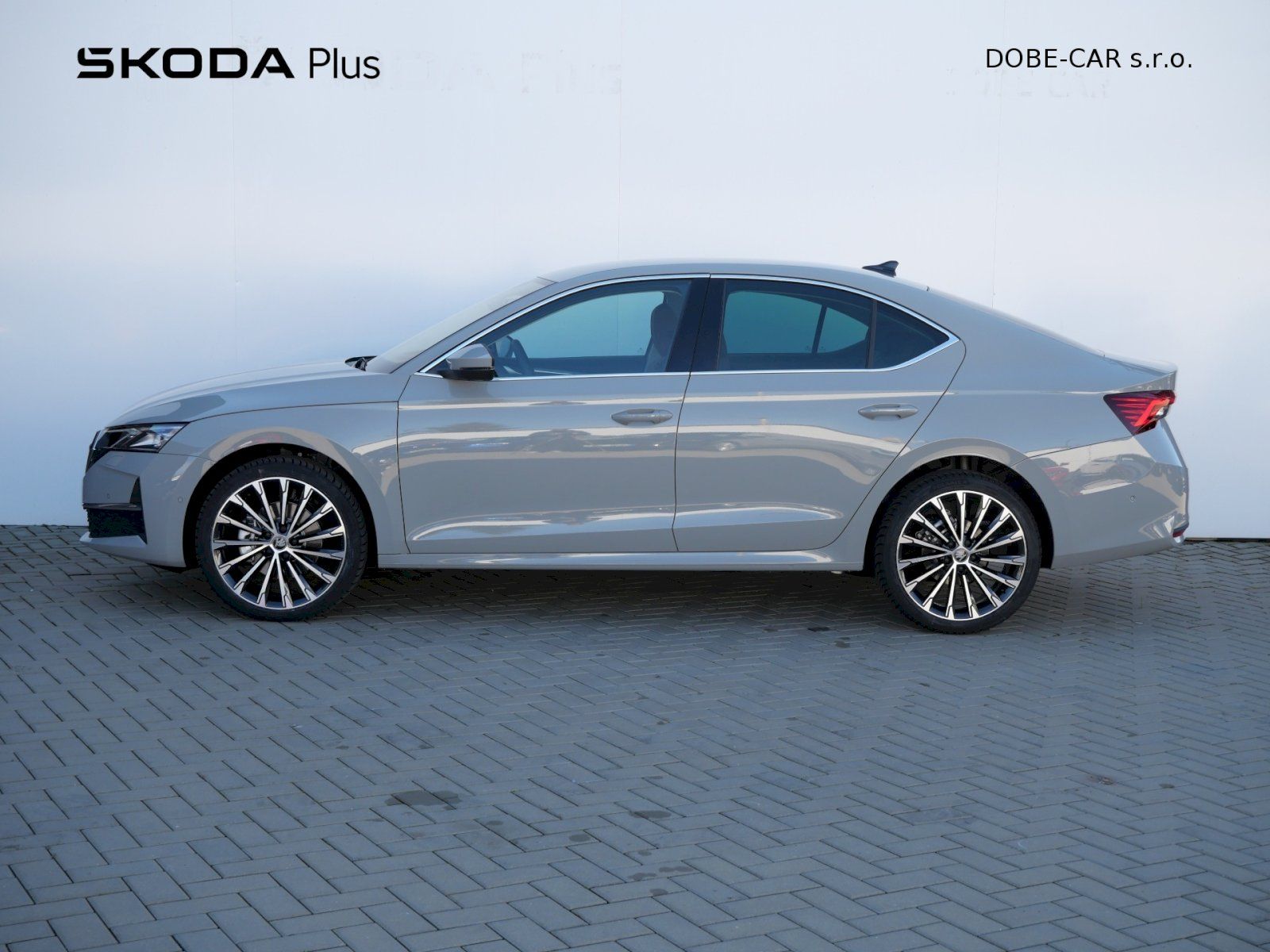 Škoda Octavia, Exlusive Selection DSG 2.0TDI - fotka 3