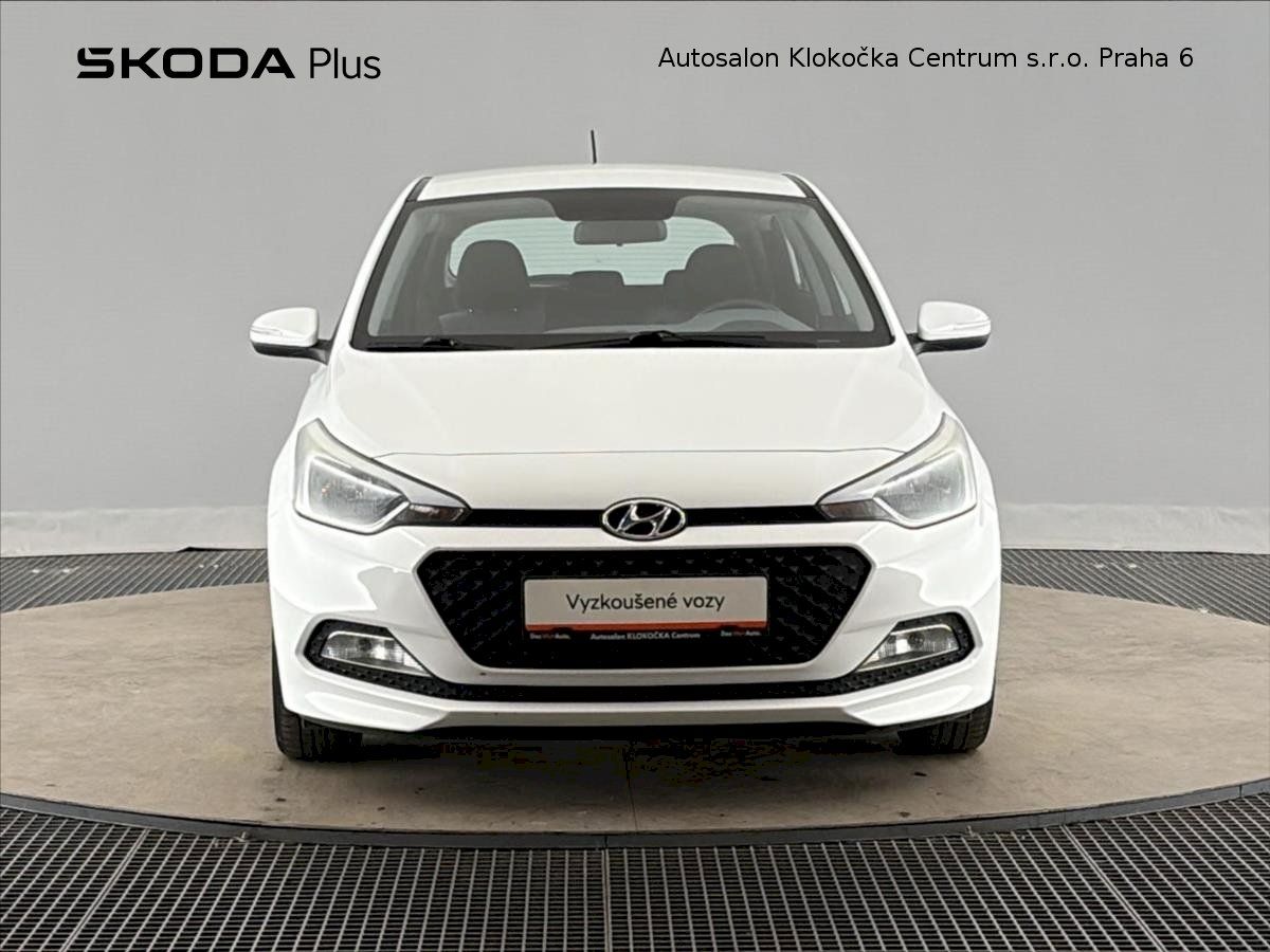 Hyundai i20, 1,2i55 kW - fotka 4