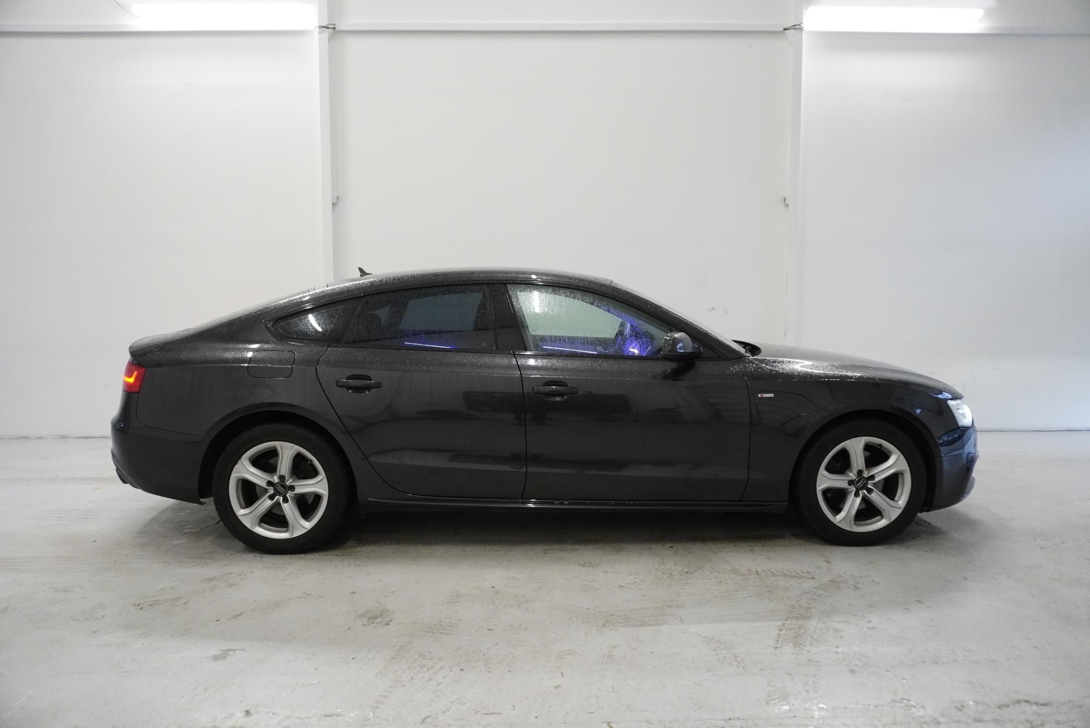 Audi A5, 1,8 TFSI AUTOMAT - fotka 4