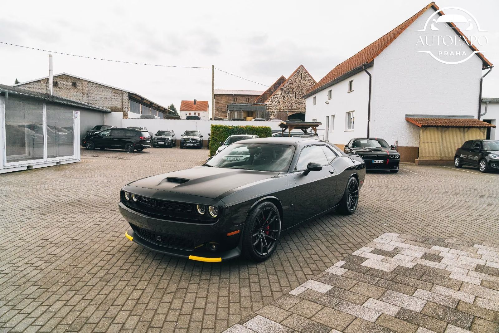 Dodge Challenger, 5,7l V8 Hemi* - fotka 4