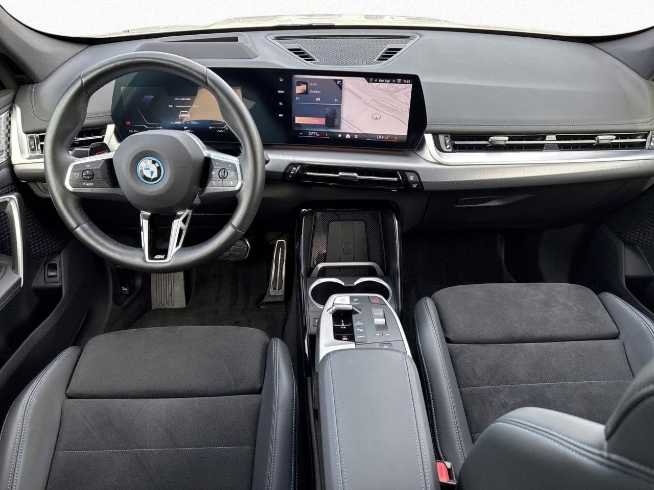 BMW iX1, xDrive 30 M Sport*Kamera*Navi* - fotka 5
