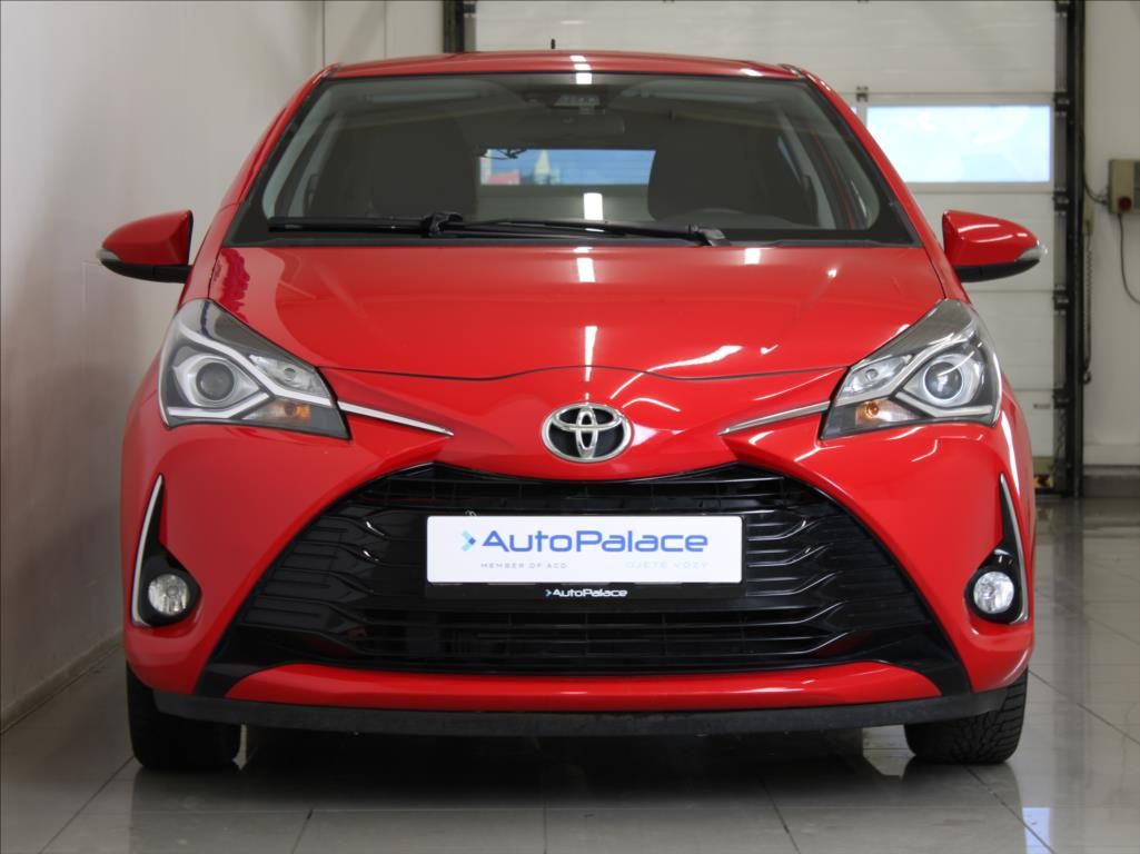 Toyota Yaris, 1,5 i 82kW 1.maj.ČR 52tkm! - fotka 2