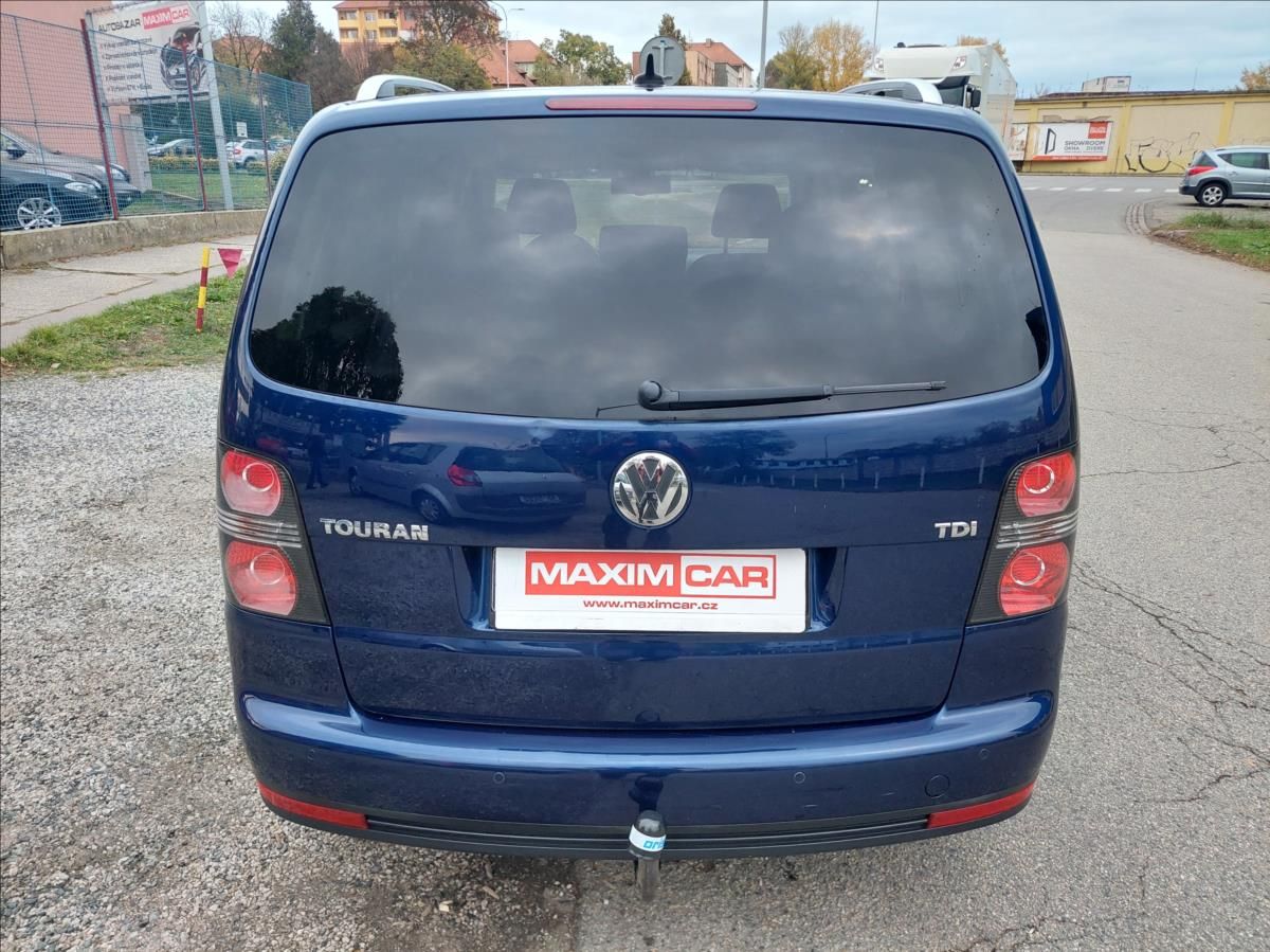 Volkswagen Touran, 1,9 TDi DSG  TOPSTAV  bez koro - fotka 6