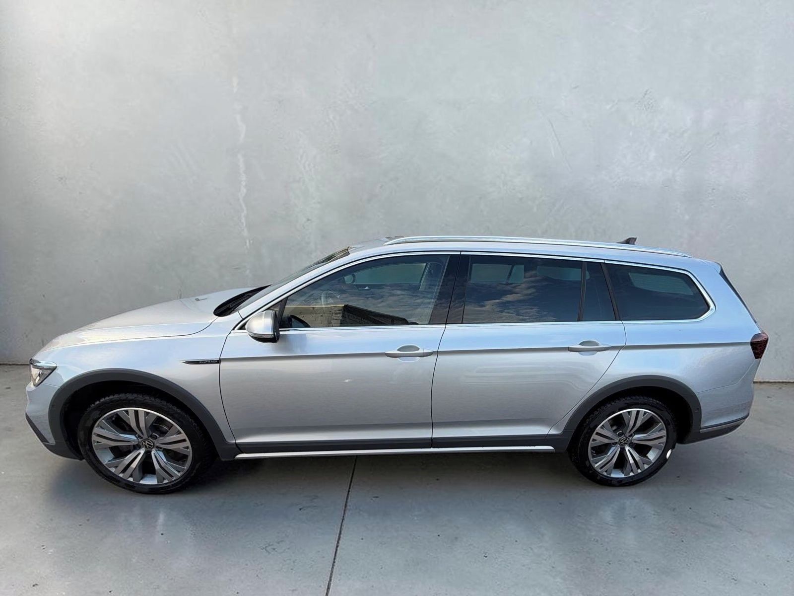Volkswagen Passat Variant, Alltrack*206kW*ACC*Masáže - fotka 2