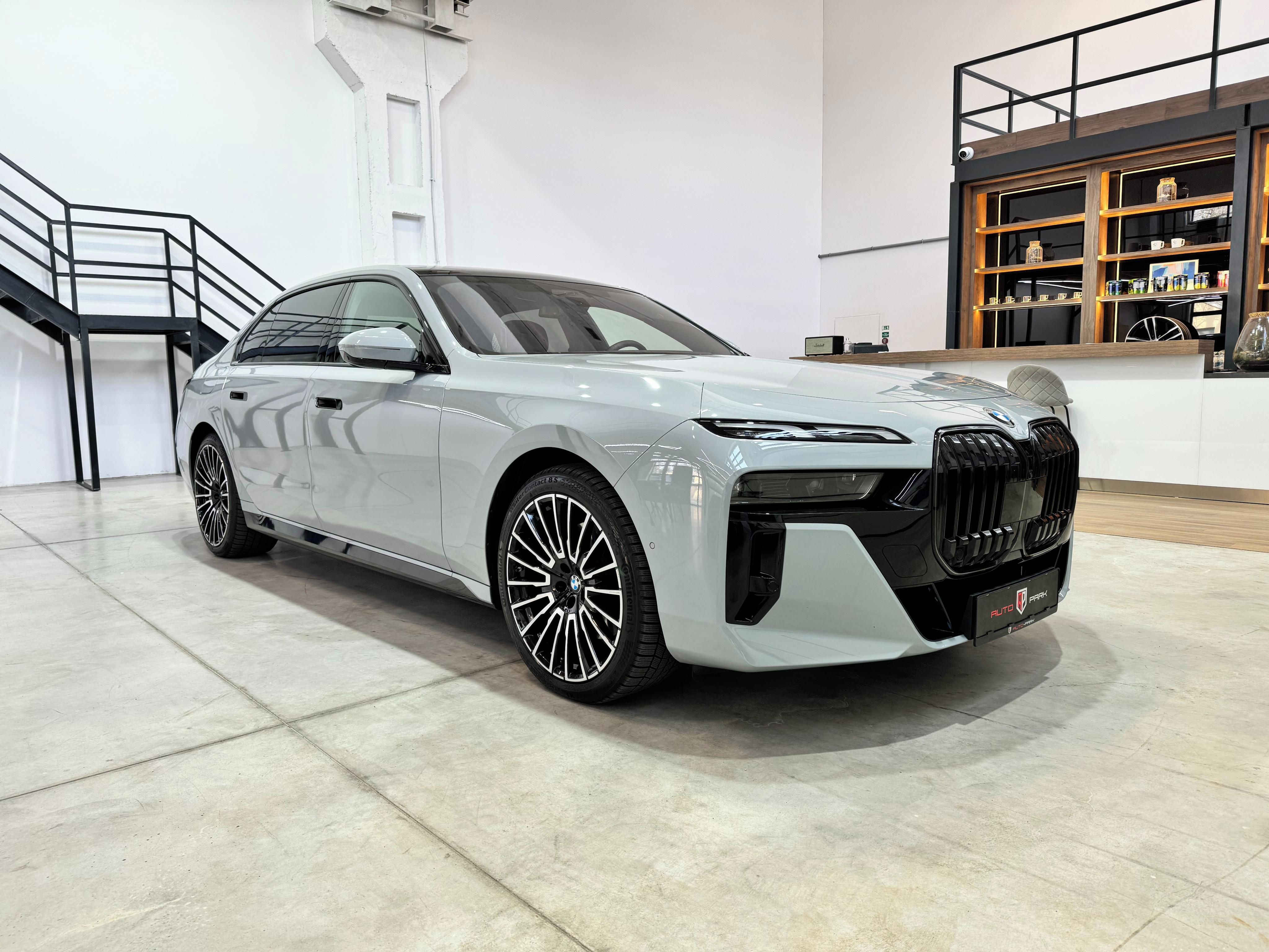 BMW Řada 7, BMW Rad 7 740d mHEV xDrive A/T - fotka 3