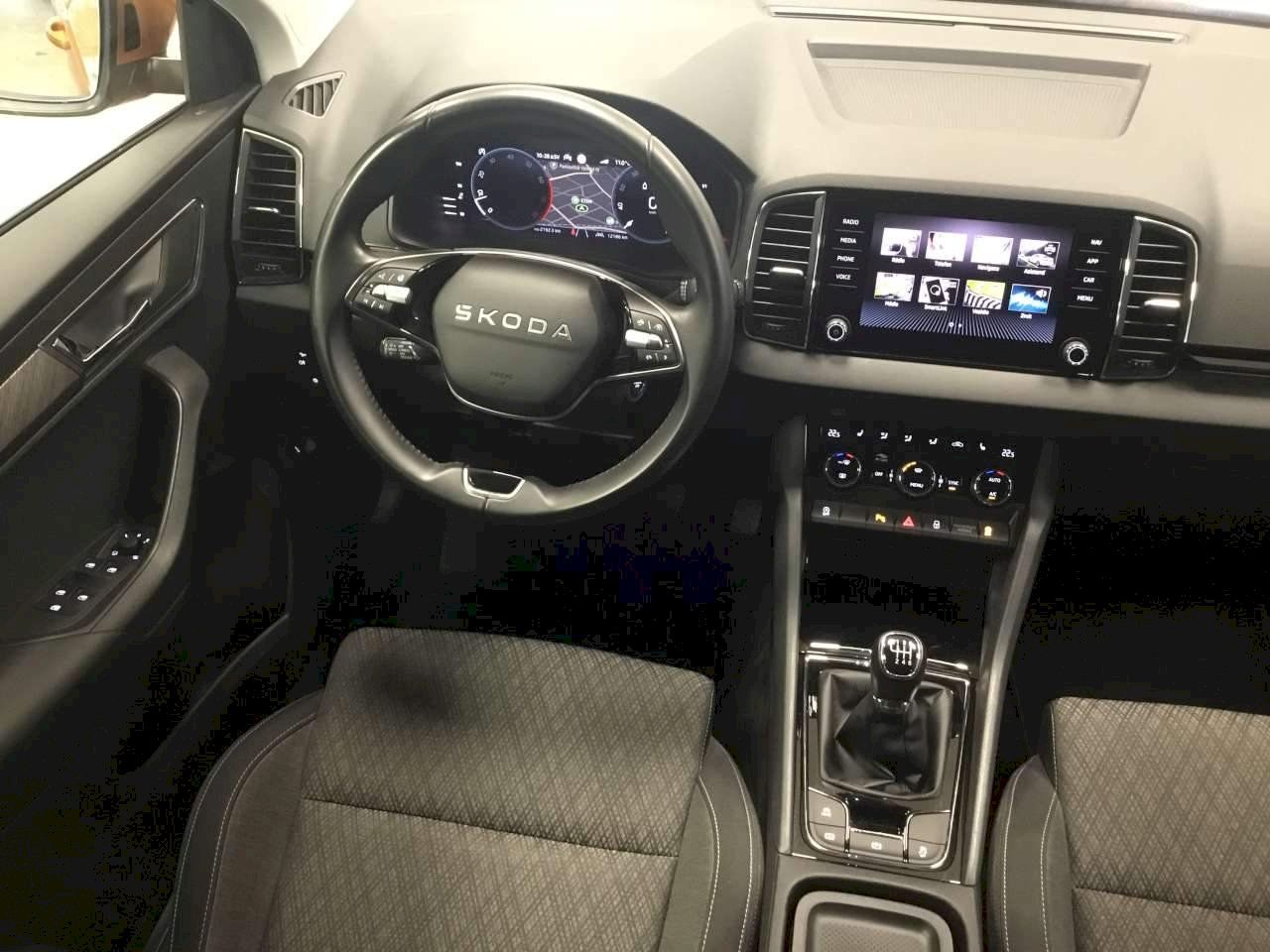 Škoda Karoq, Top Selection 1.5 TSI 110 kW - fotka 5