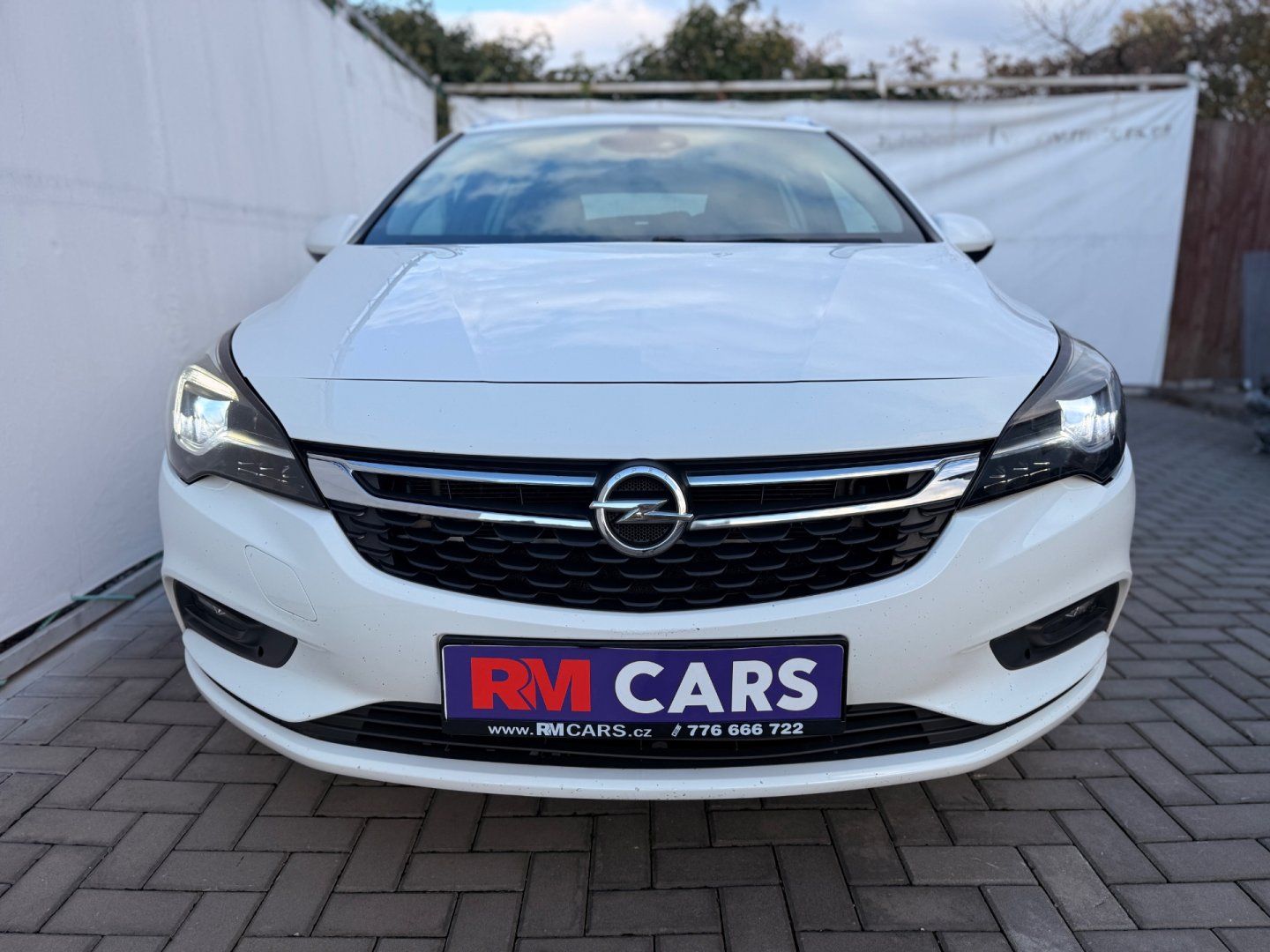 Opel Astra, 1,4 110kW*ČR*AUTOMAT*SERVISKA! - fotka 2