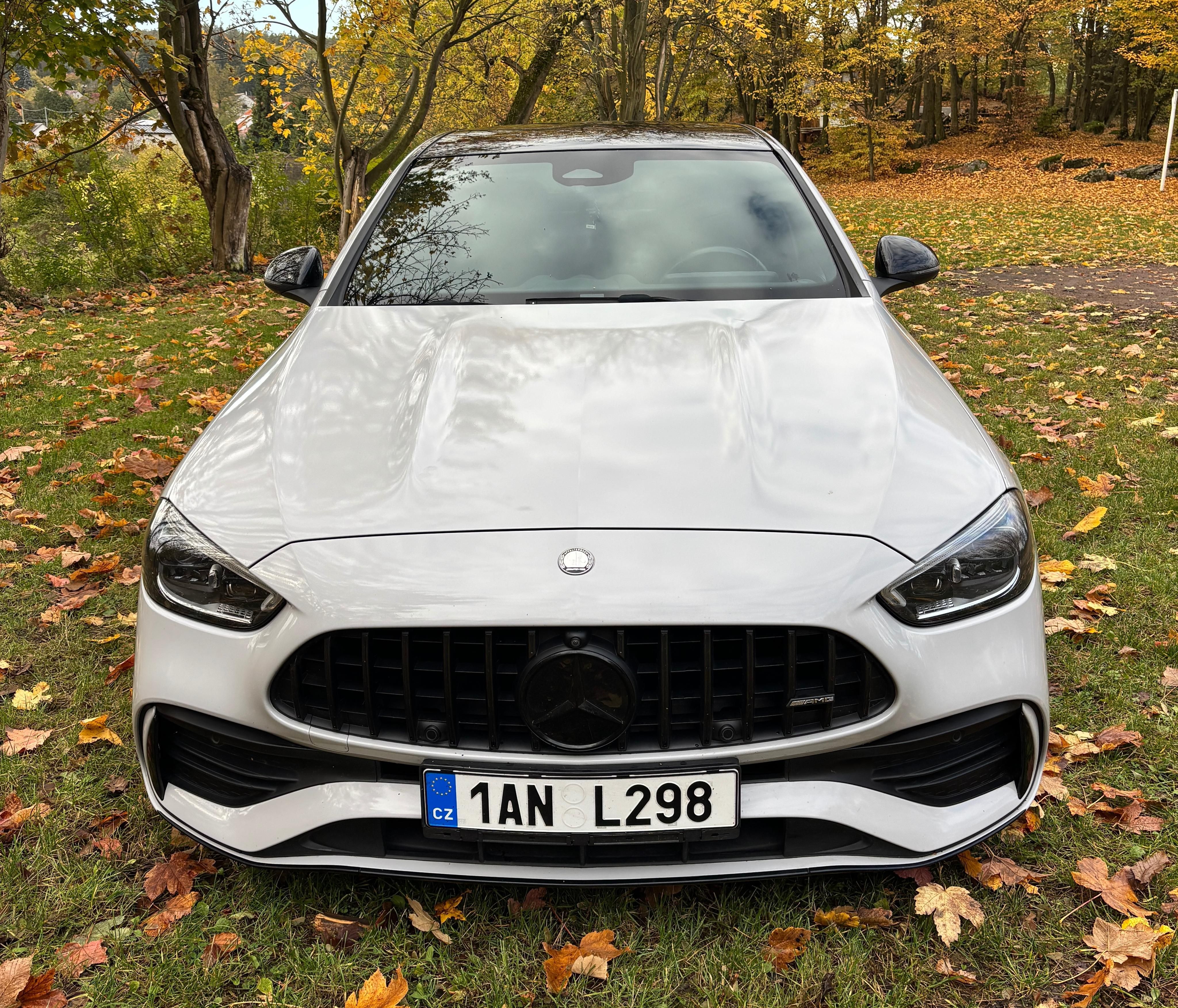 Mercedes-Benz Třídy C, 300 4MATIC AMG PAKET - fotka 4