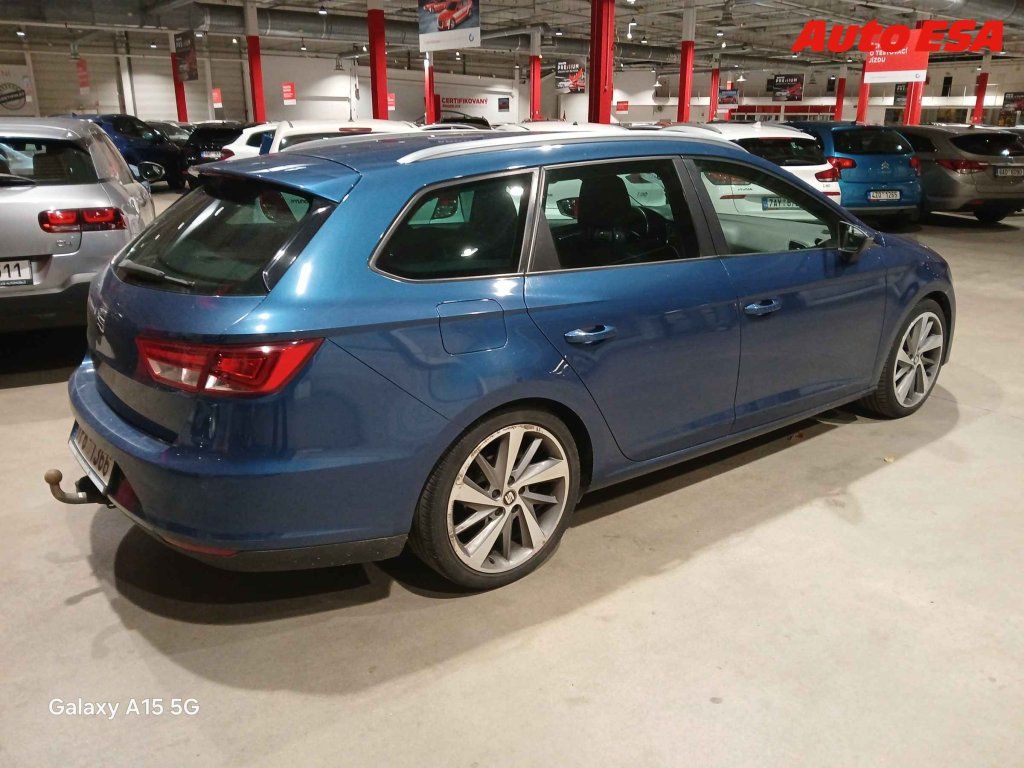 Seat Leon, 1.6 TDi,1.maj - fotka 2