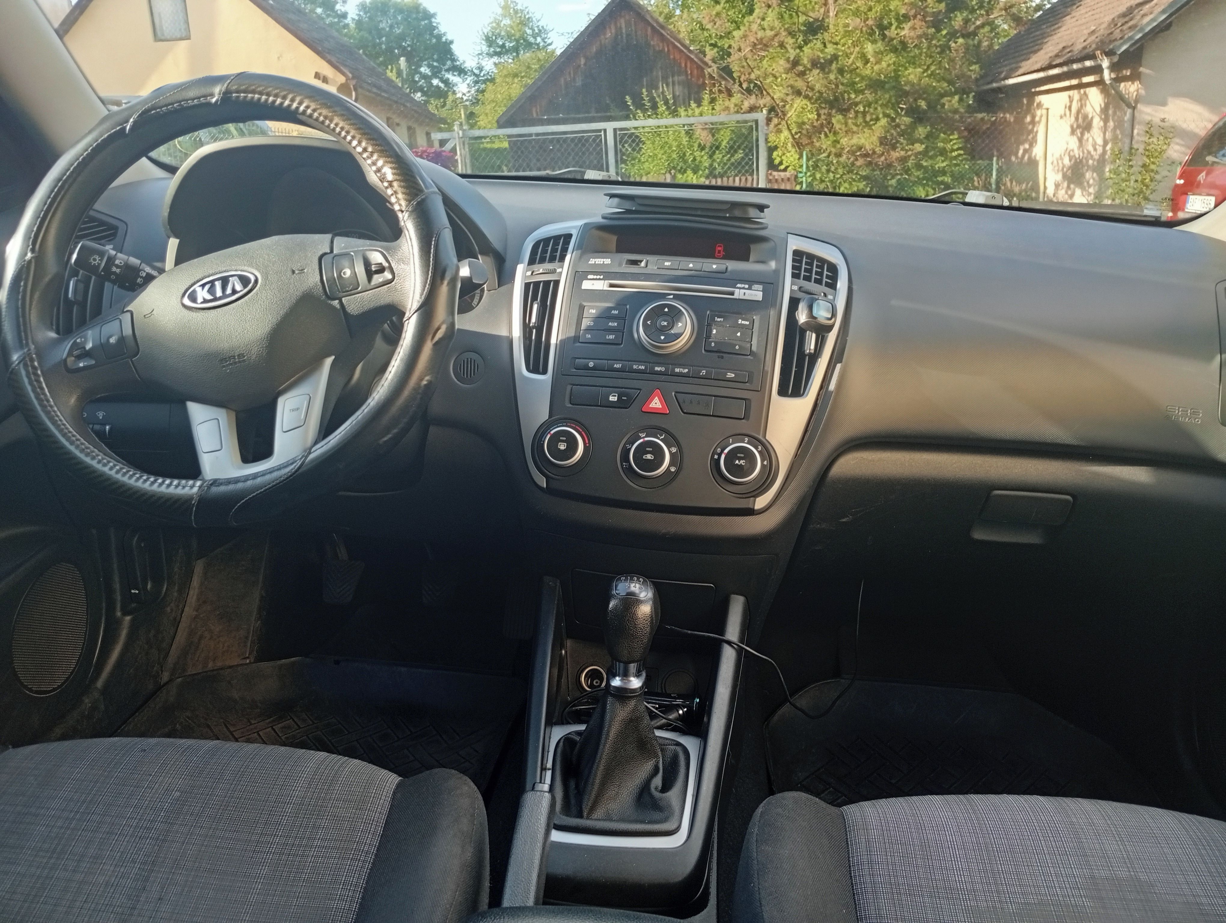 Kia Cee´d - fotka 3