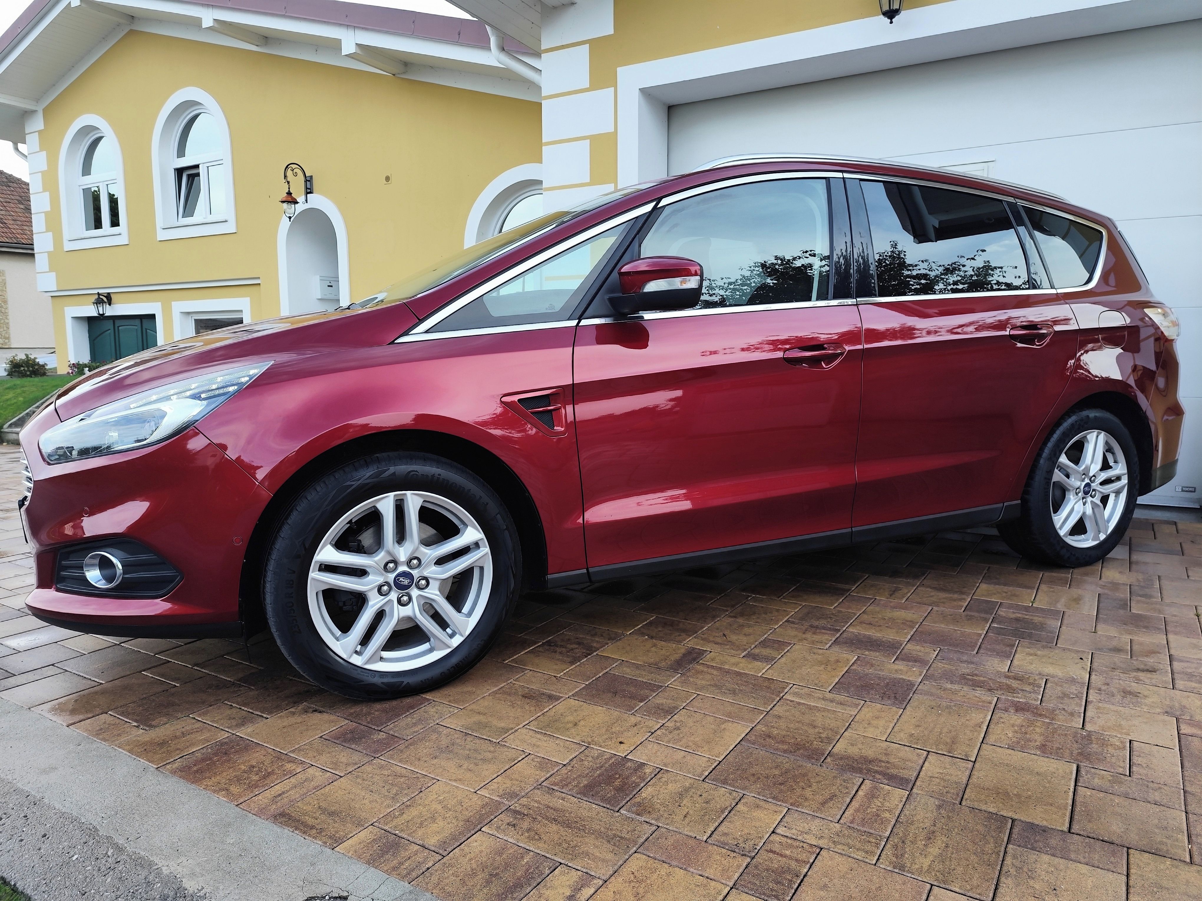 Ford S-MAX, TITAN.Ecob.118kw-7míst,fulled - fotka 4