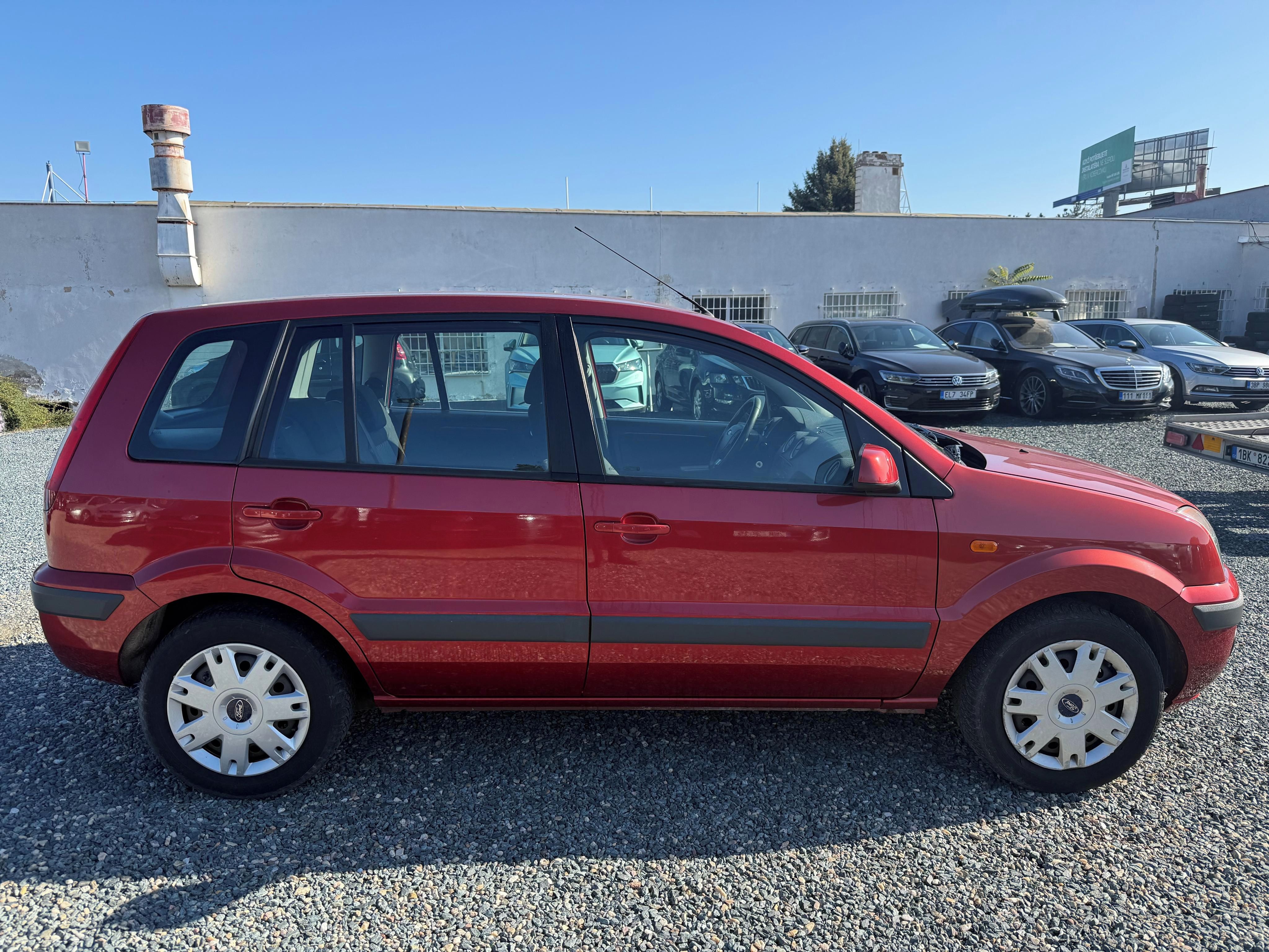 Ford Fusion, 1.6 i 74Kw Ambiente - fotka 6