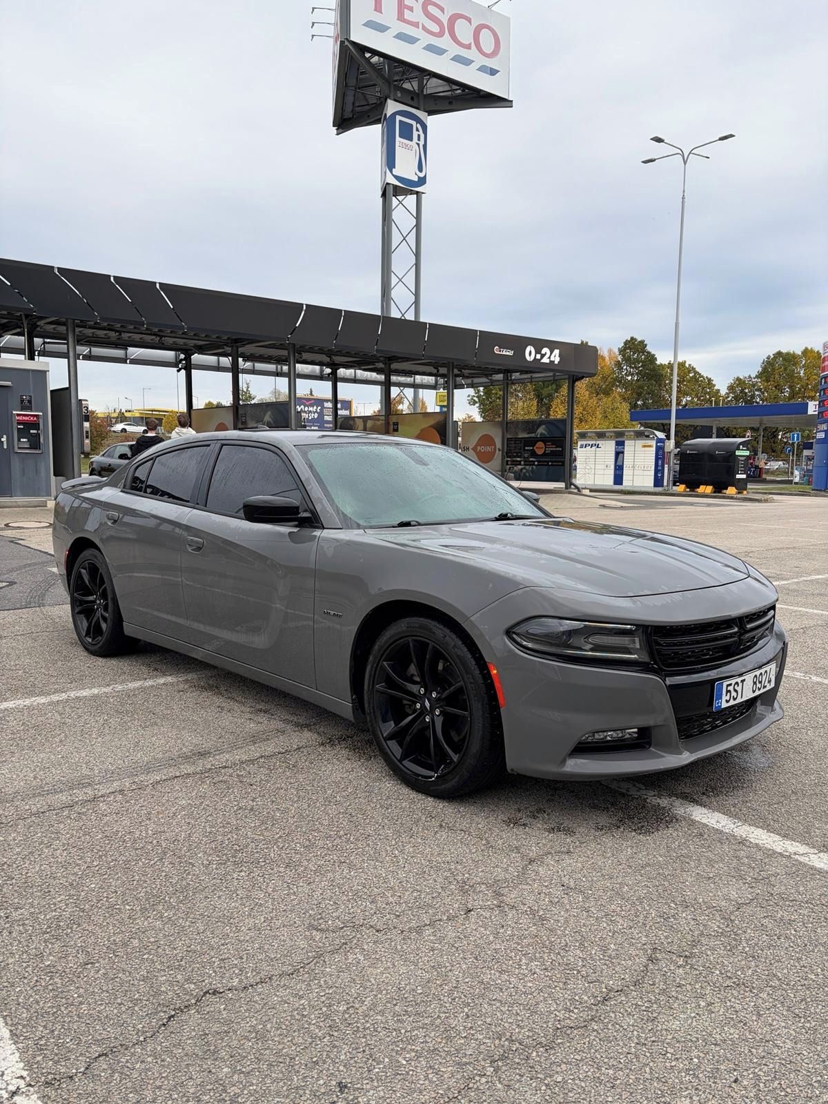 Dodge Charger, Dodge Charger 5,7 V8 HEMI