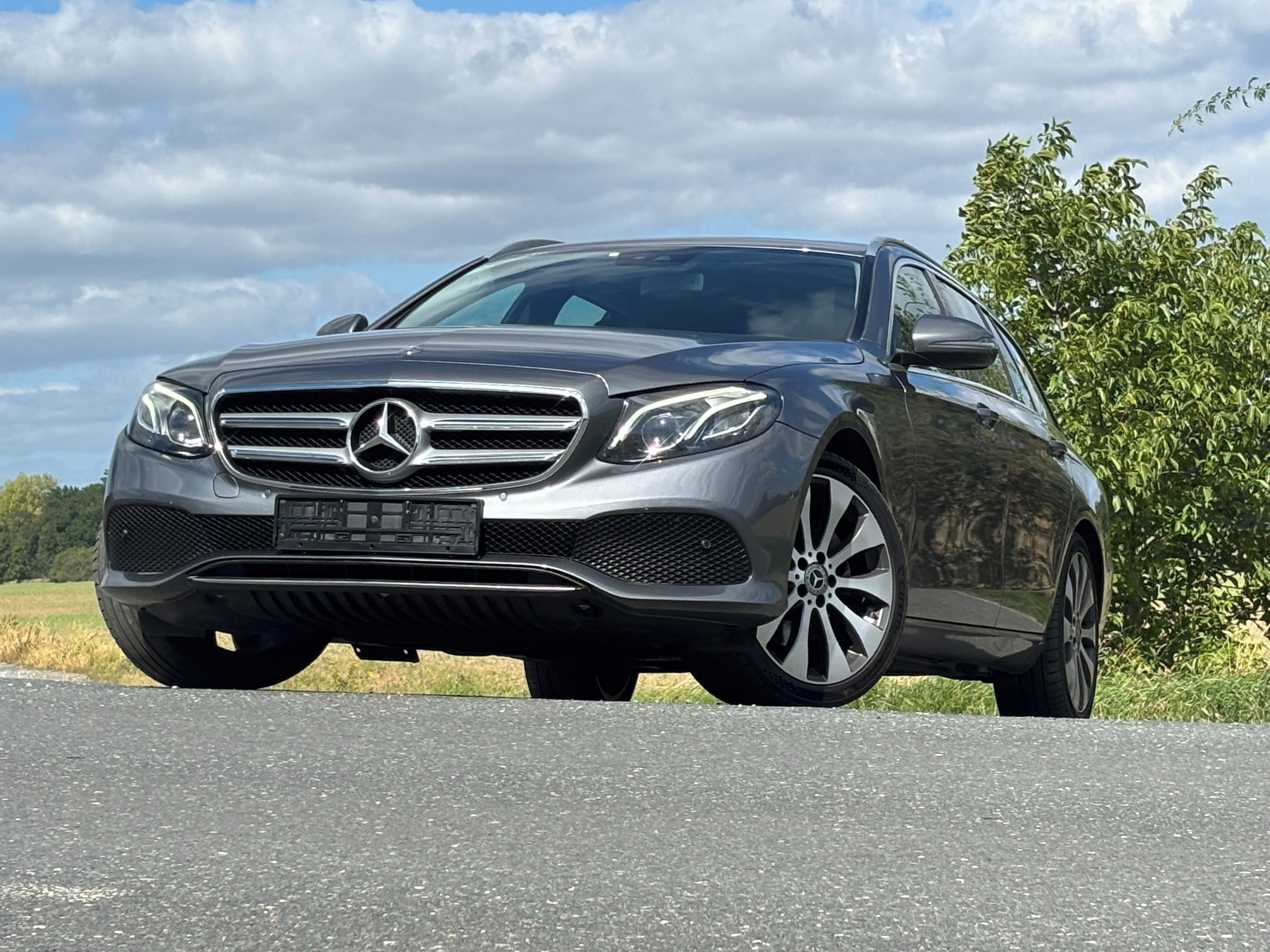 Mercedes-Benz Třídy E, 220D 143KW,4MATIC,SERVISOVÁNO