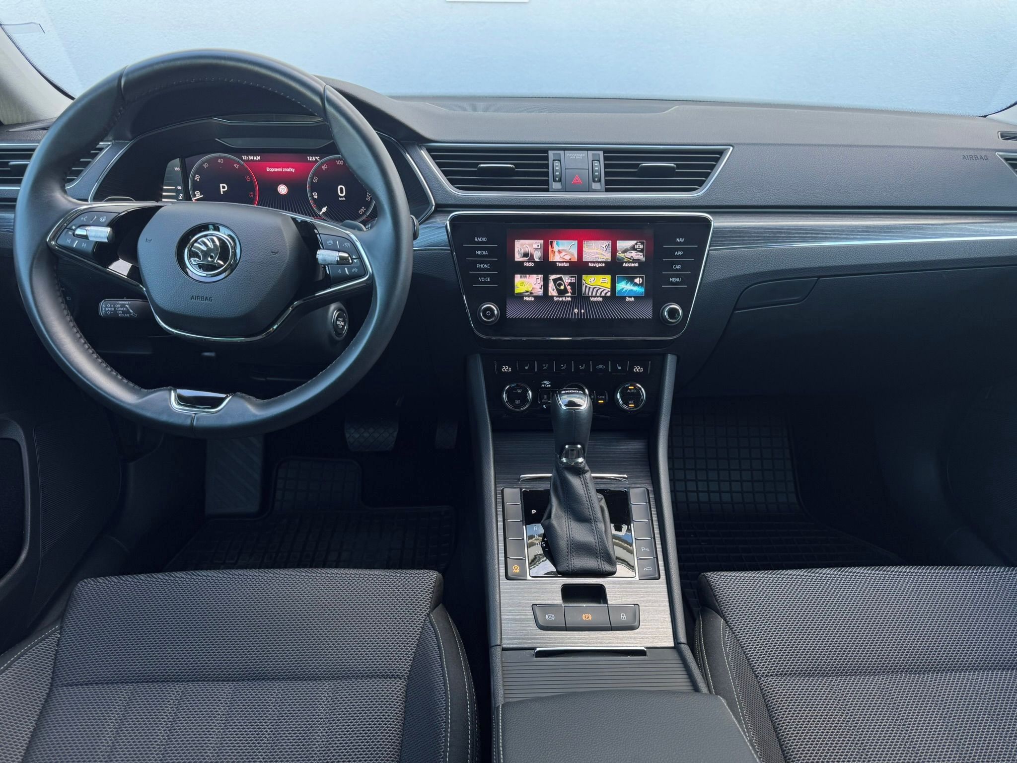 Škoda Superb, 2.0TDI 110kW DSG Tažné Webasto - fotka 3