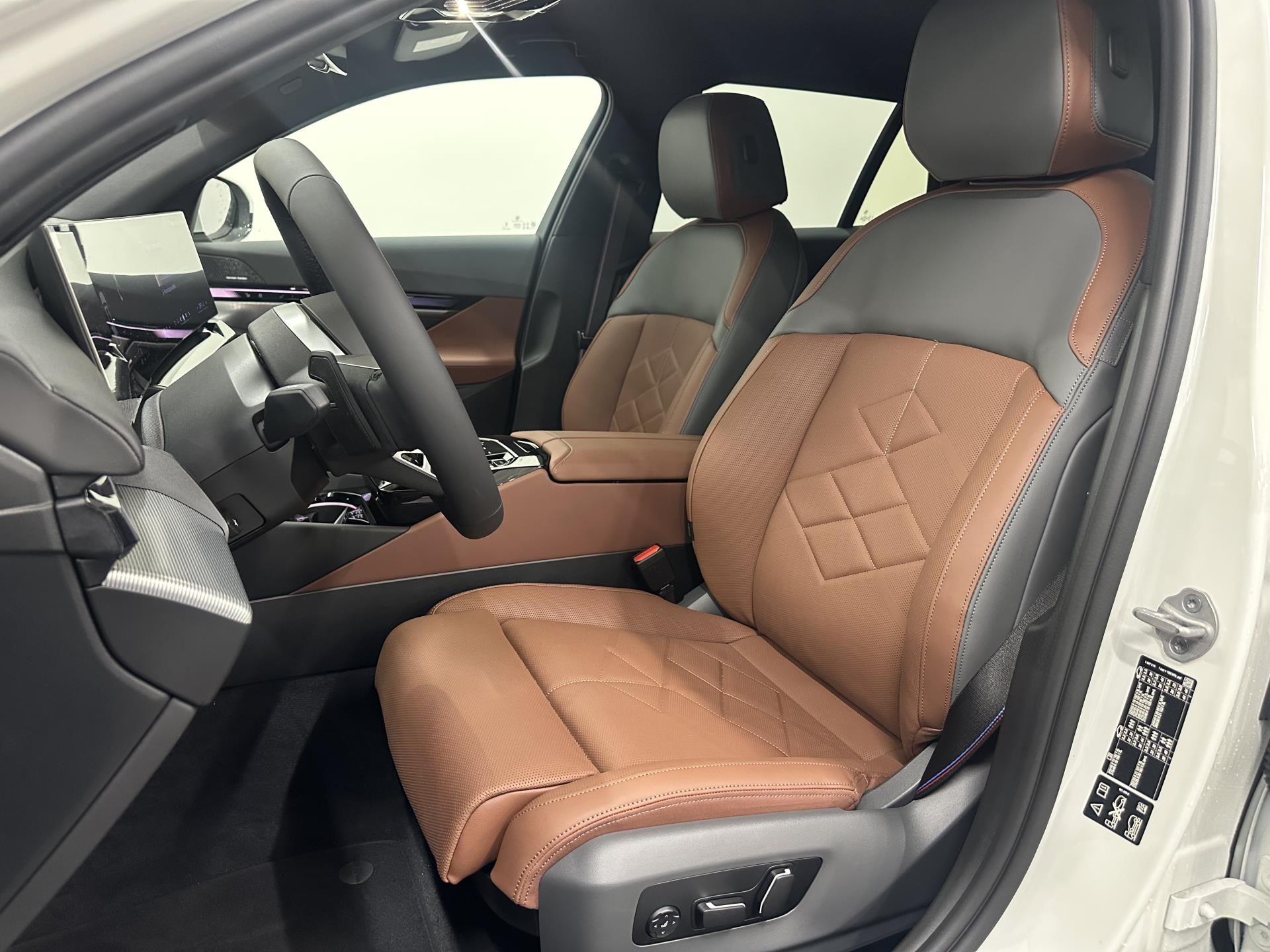 BMW Řada 5, 540d xDrive Touring - fotka 6